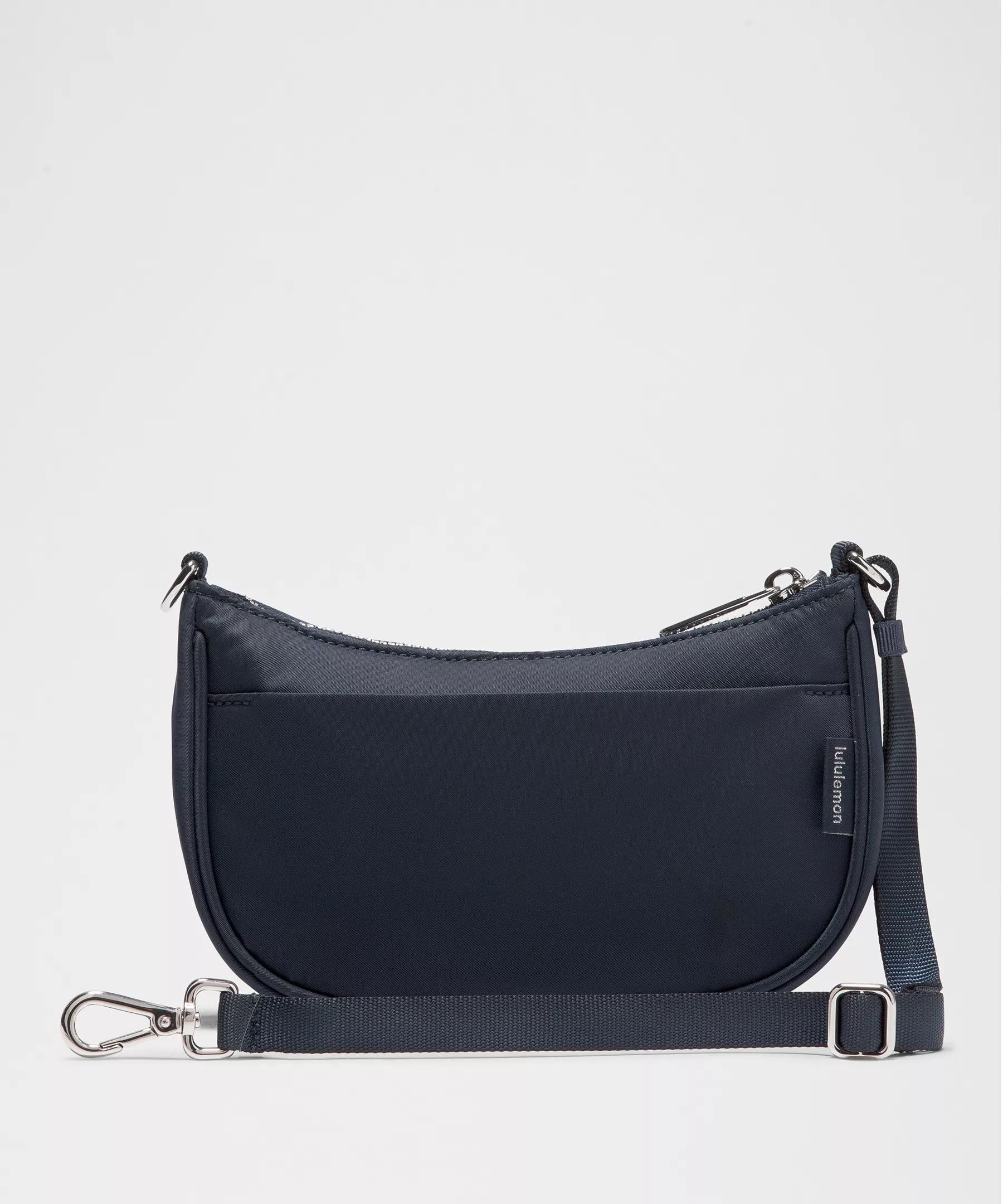 City Essentials Mini Shoulder Bag 1L Product Image