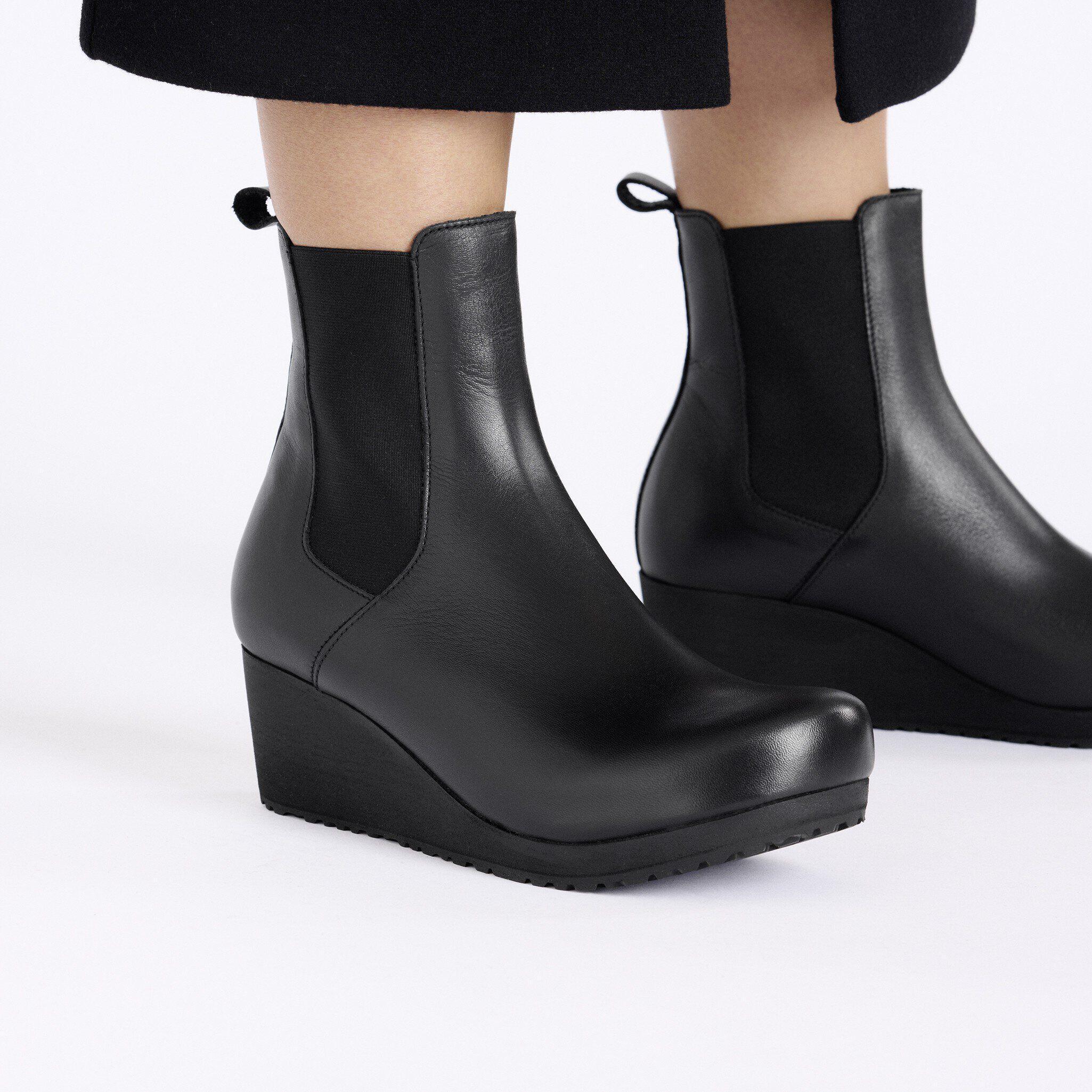 Ebba Slip On Natural Leather Product Image
