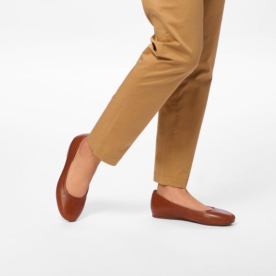 Promenade Flat Metatarsal Product Image