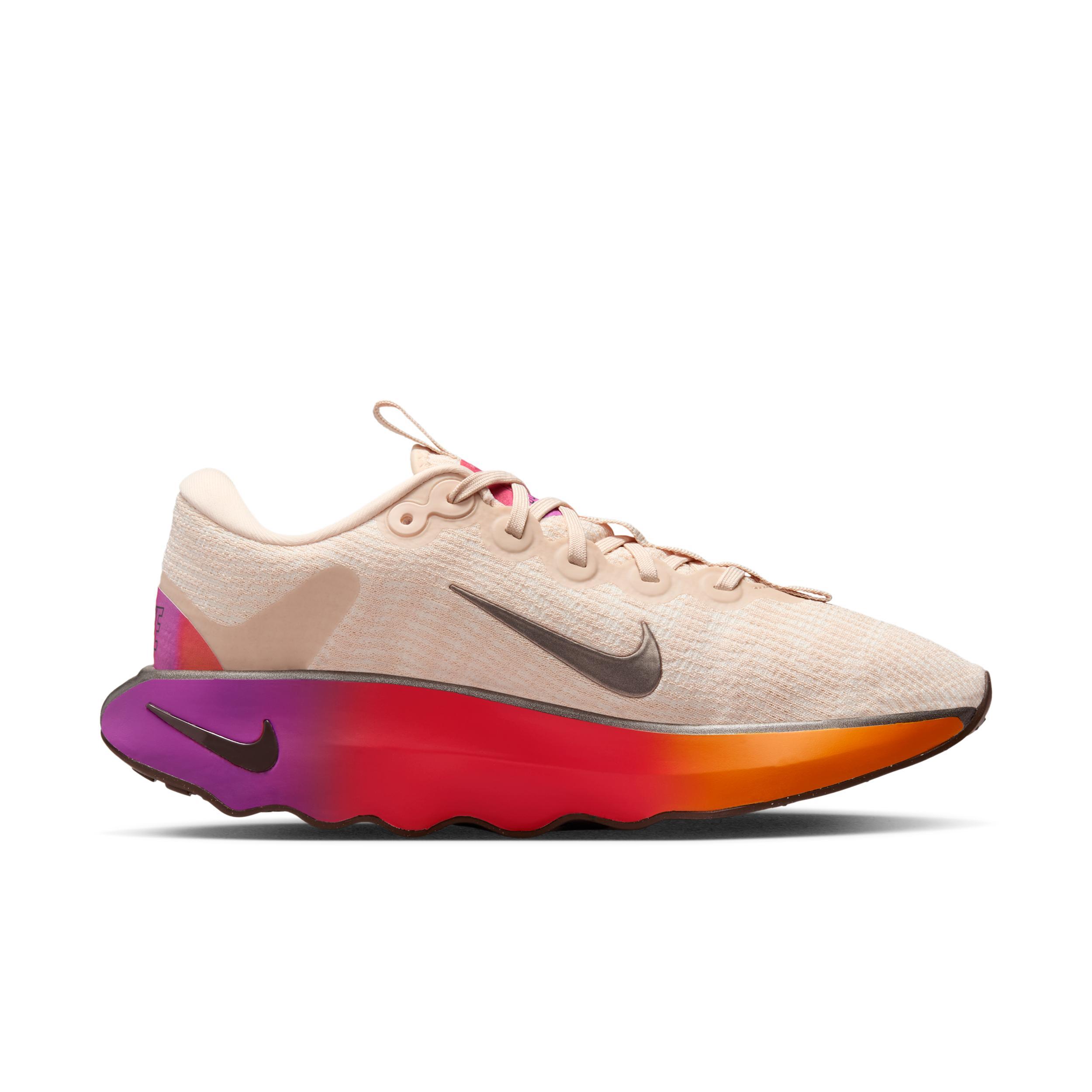 Nike Motiva SE Women's Walking Shoes Product Image