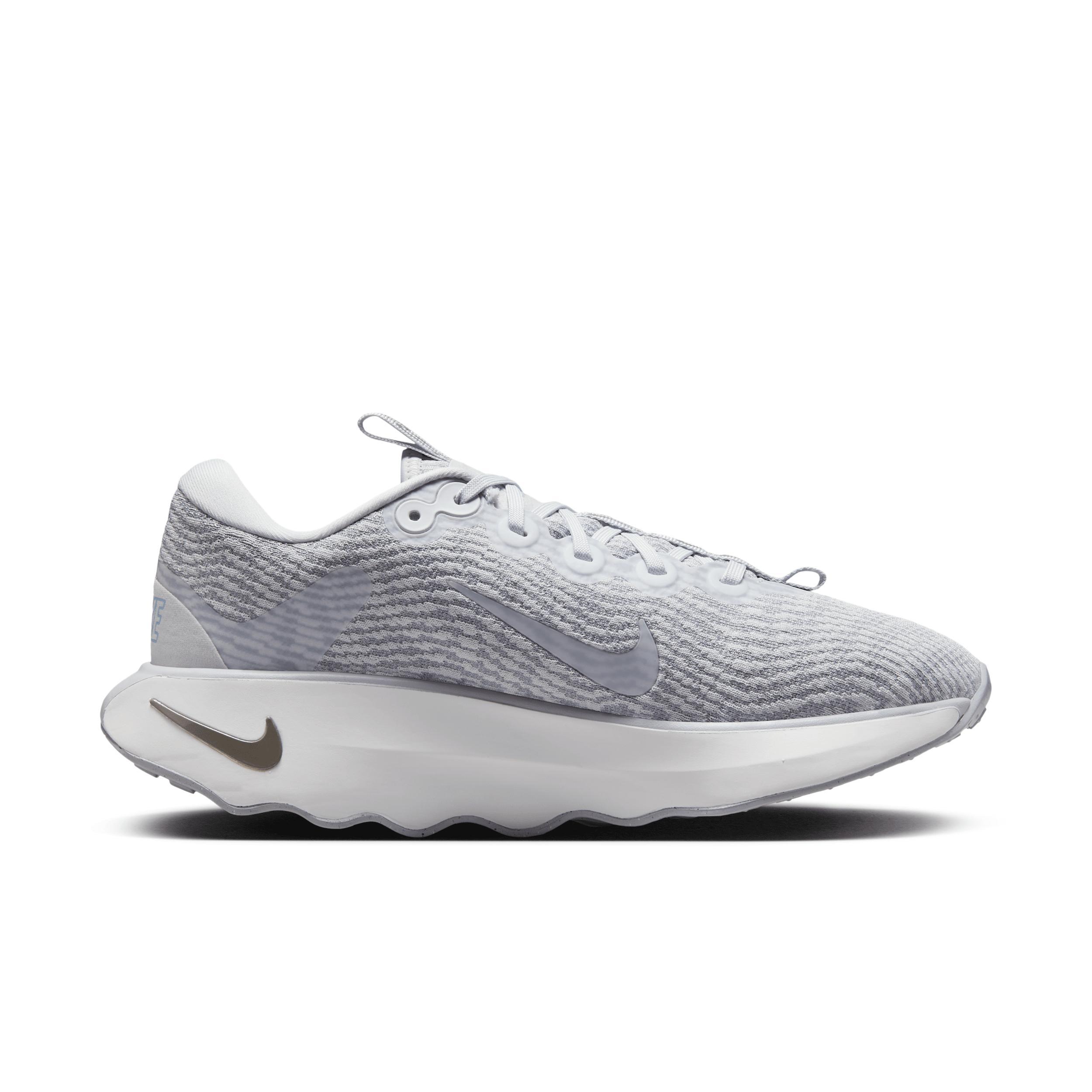 Nike Motiva Women's Walking Shoes Product Image