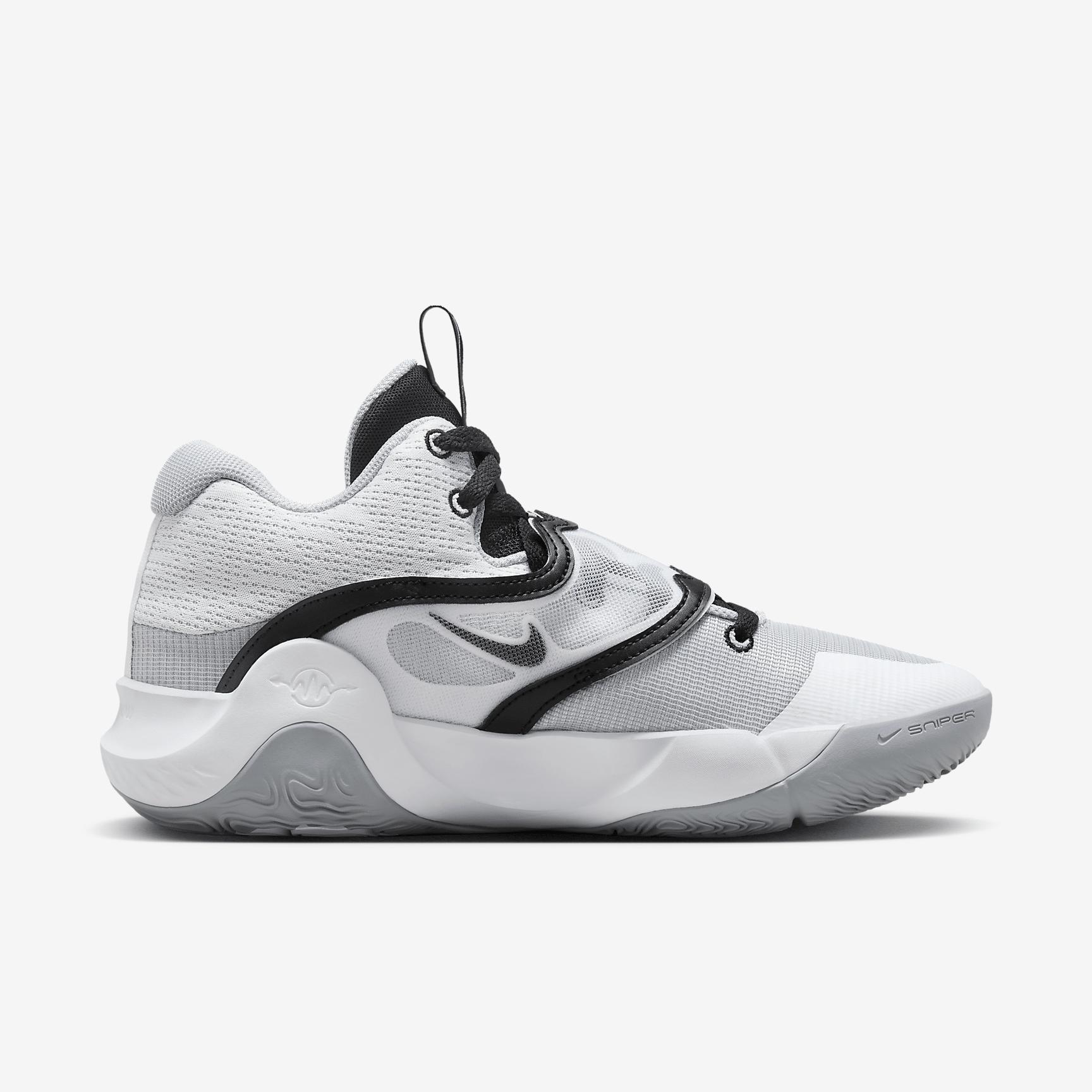 KD Trey 5 X Basketball Shoes Product Image