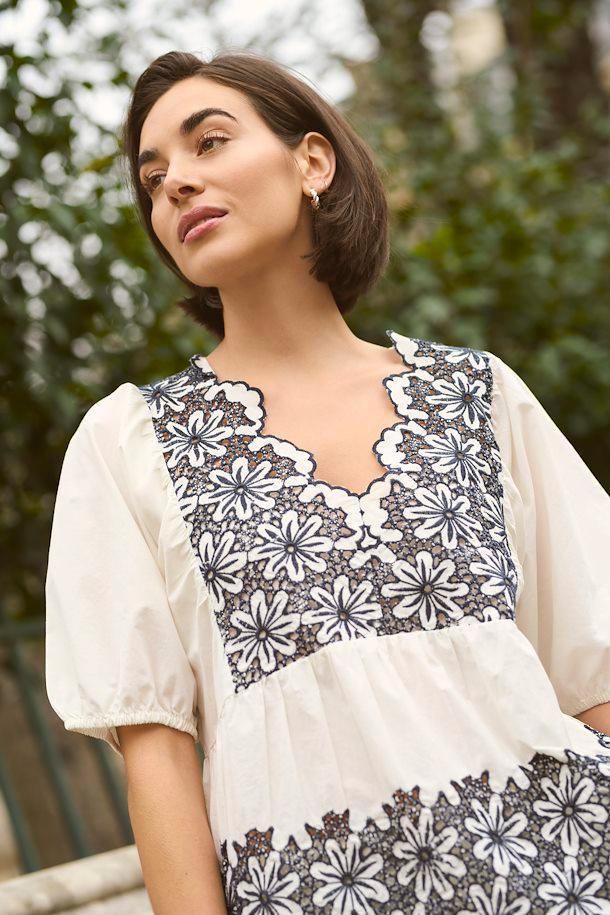 CUvalda Blouse with embroidery Product Image
