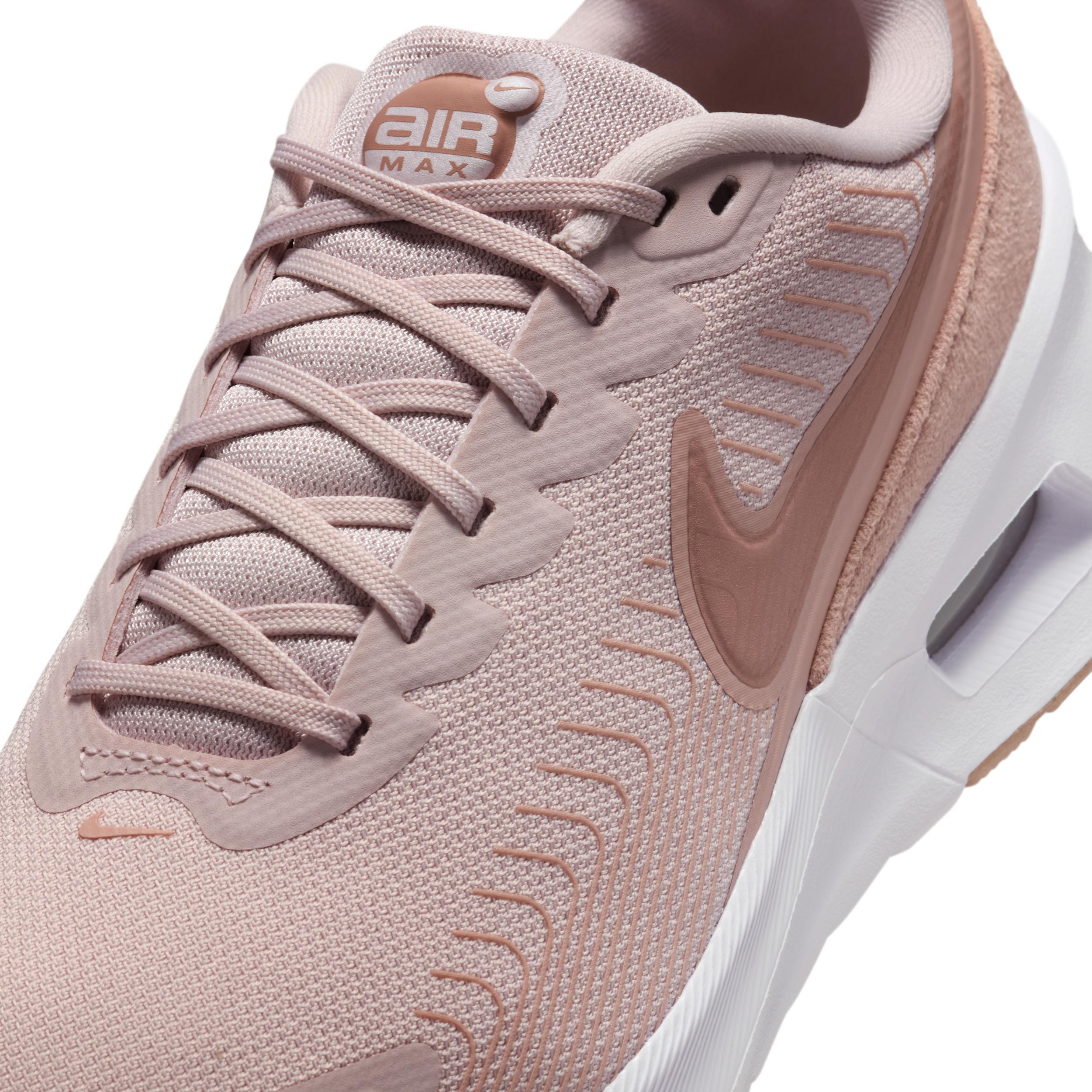 Nike Women's Air Max Nuaxis Shoes Product Image