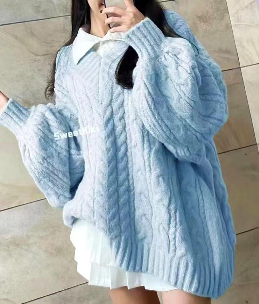 V-Neck Bow Cable Knit Sweater Product Image