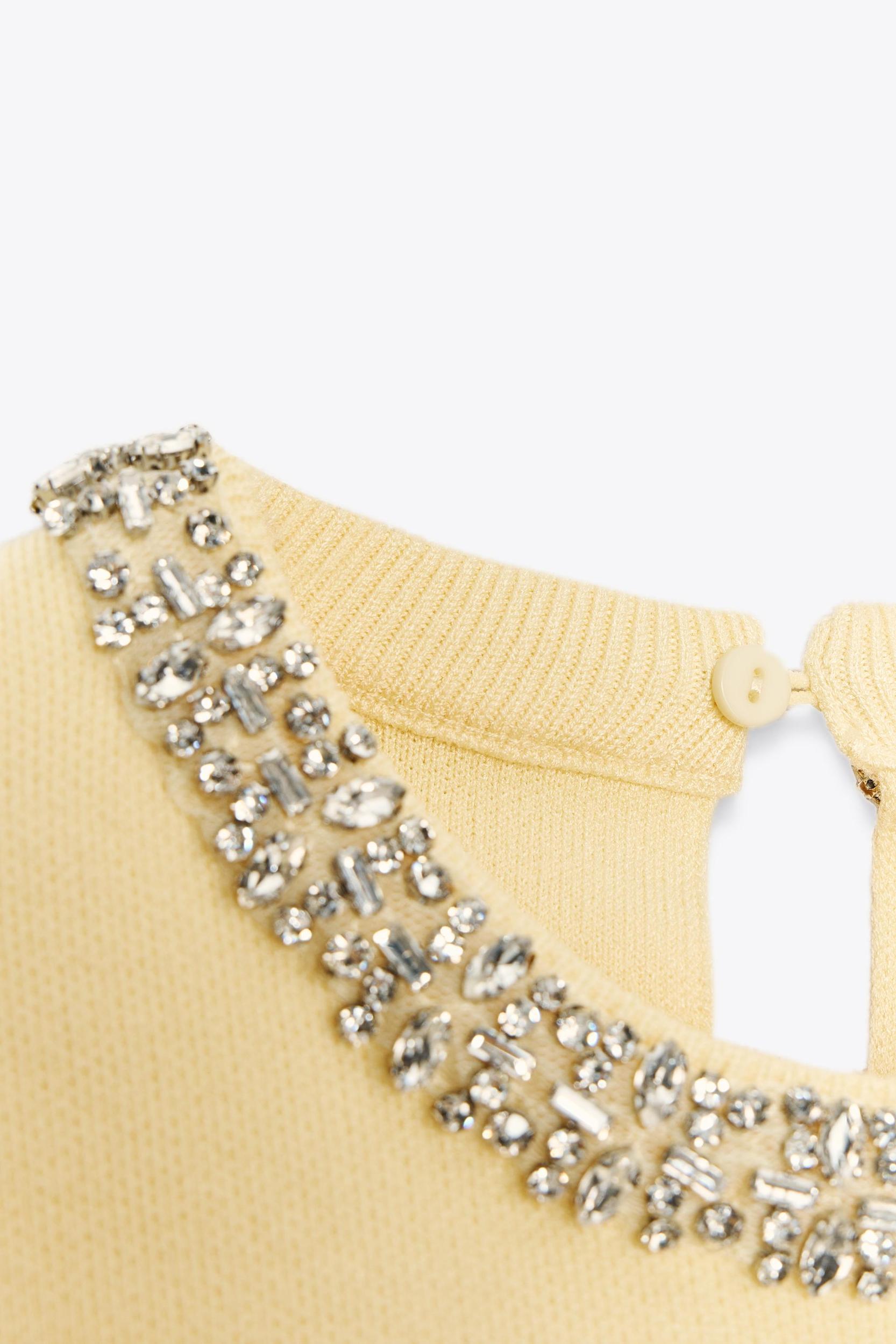 JEWEL KNIT TOP Product Image