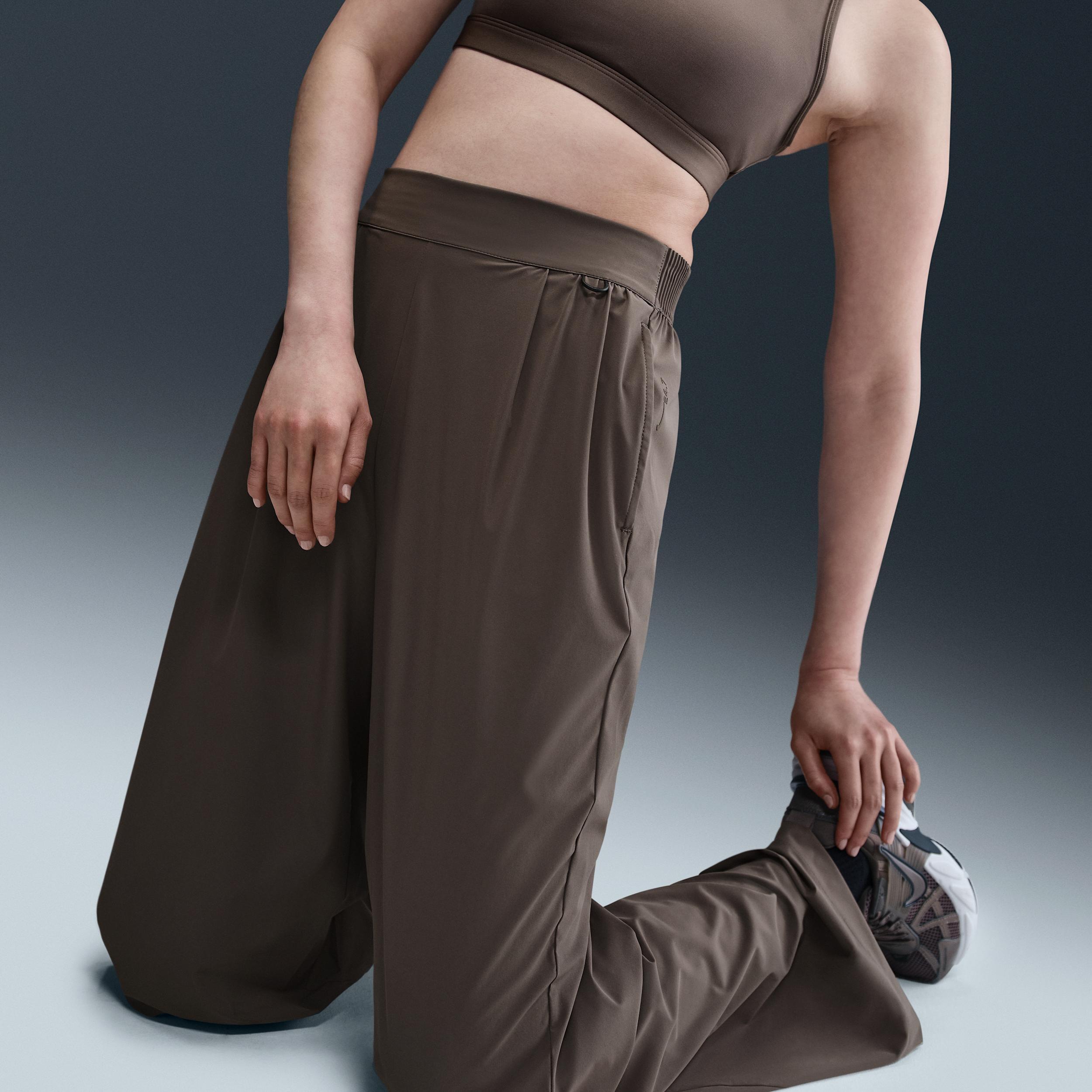 Nike 24.7 PerfectStretch Women's Dri-FIT High-Waisted Loose Wide-Leg Pants Product Image