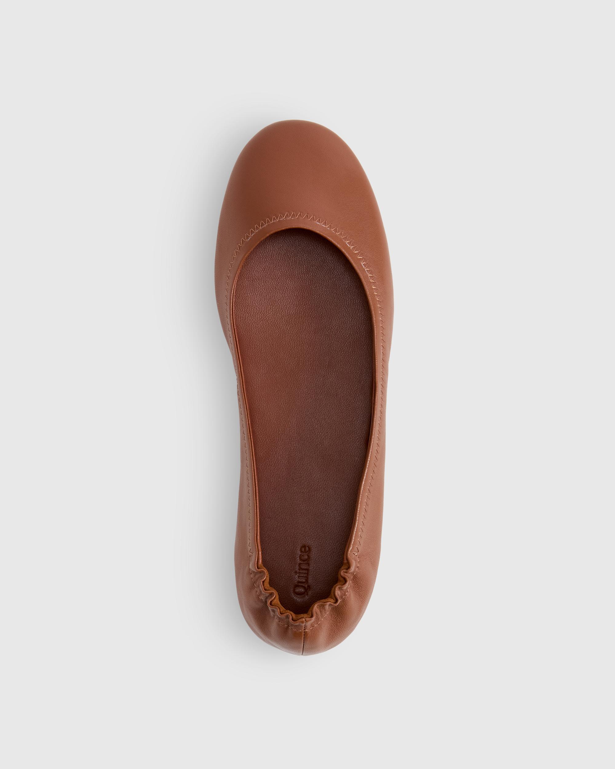 Quince | Women's Italian Leather On-The-Go Ballet Flat Product Image