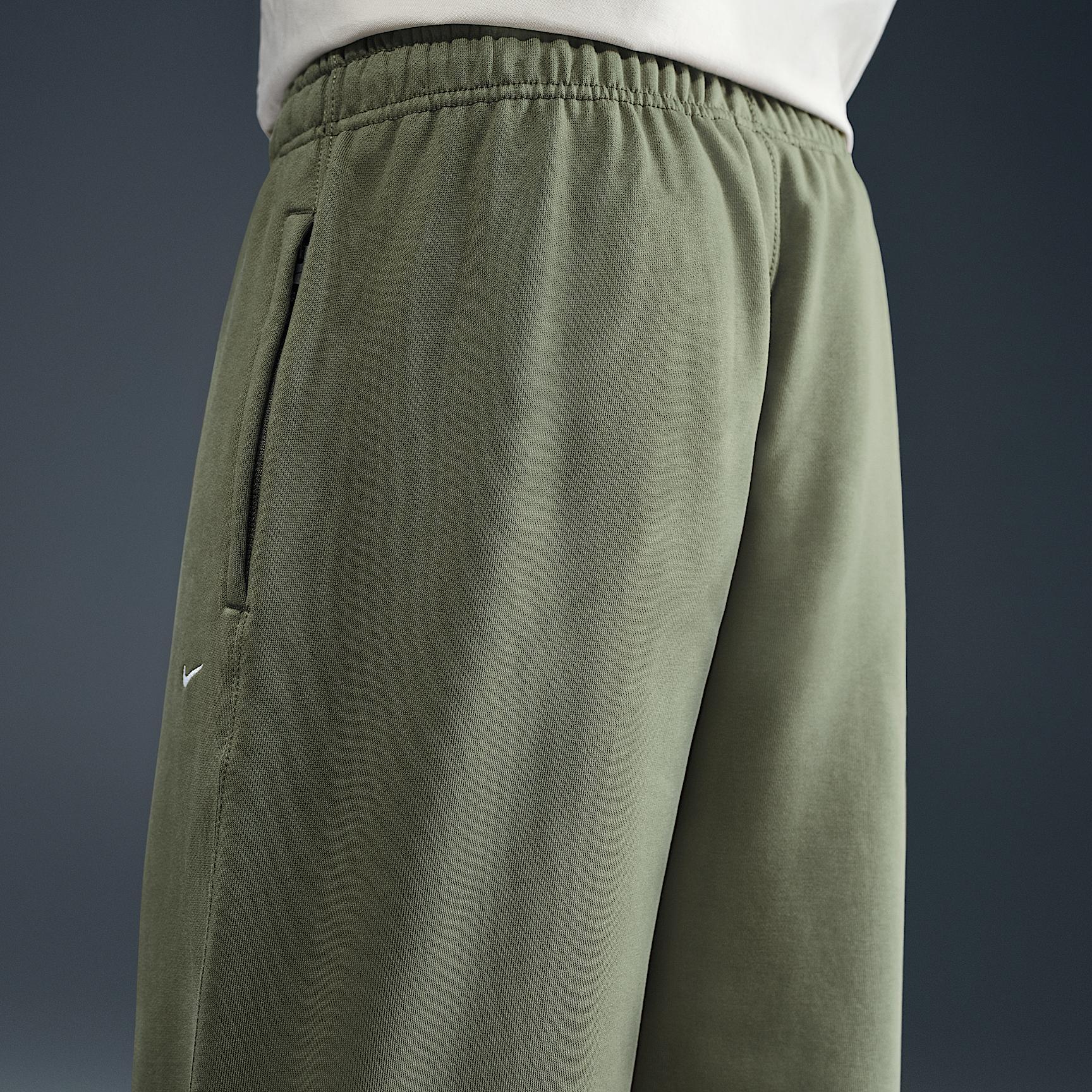 Nike Men's Solo Swoosh Cuffed Fleece Pants Product Image