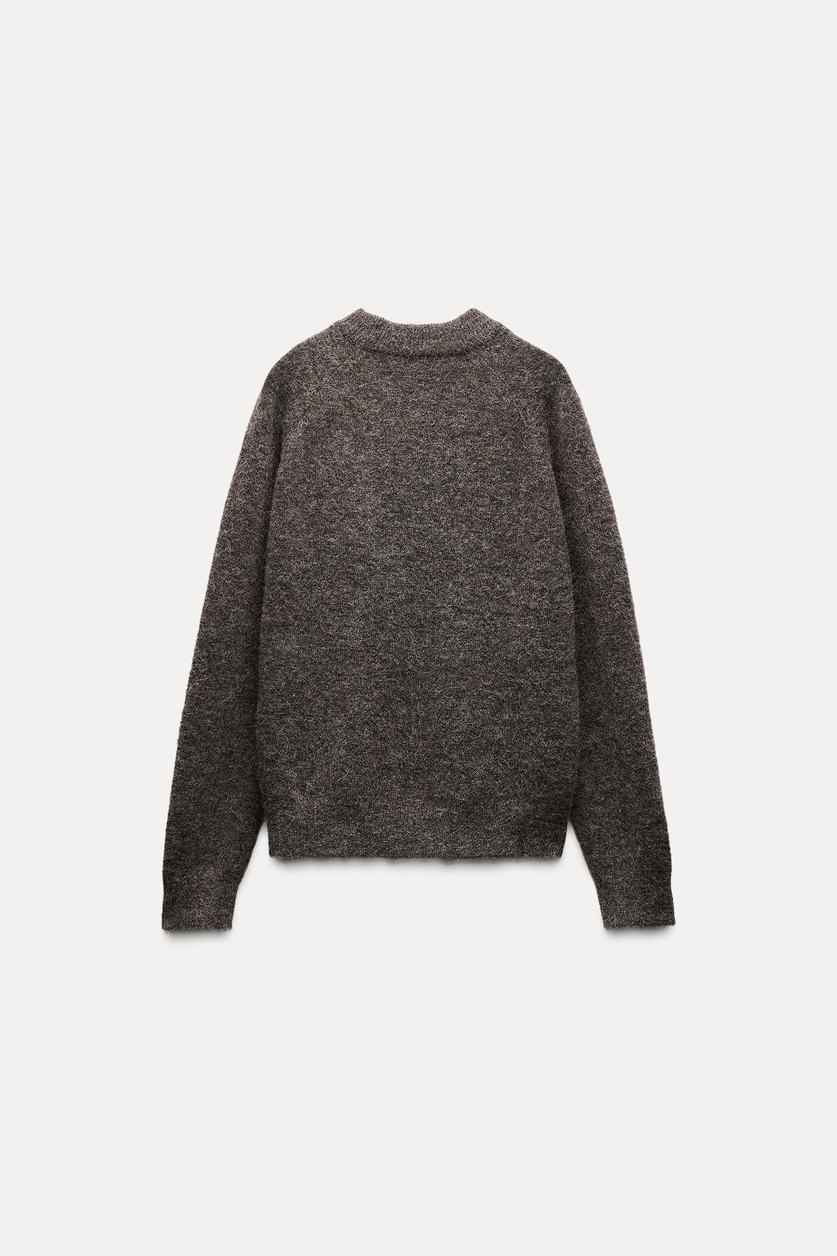 BASIC KNIT SWEATER Product Image