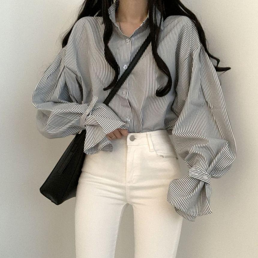 Long-Sleeve Striped Button-Up Shirt Product Image