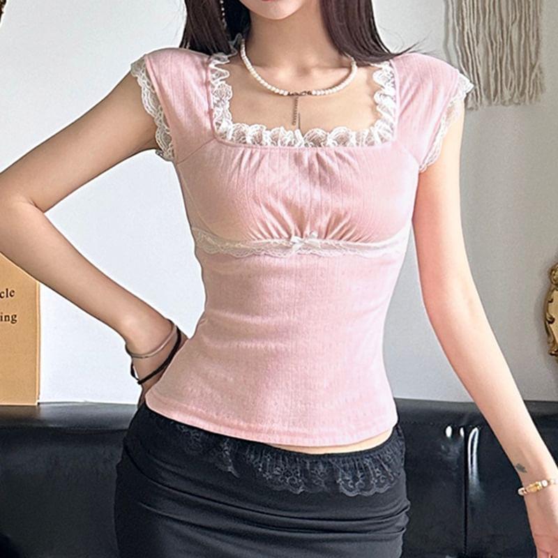 Square-Neck Lace-Trim Slim-Fit Crop Tank Top Product Image