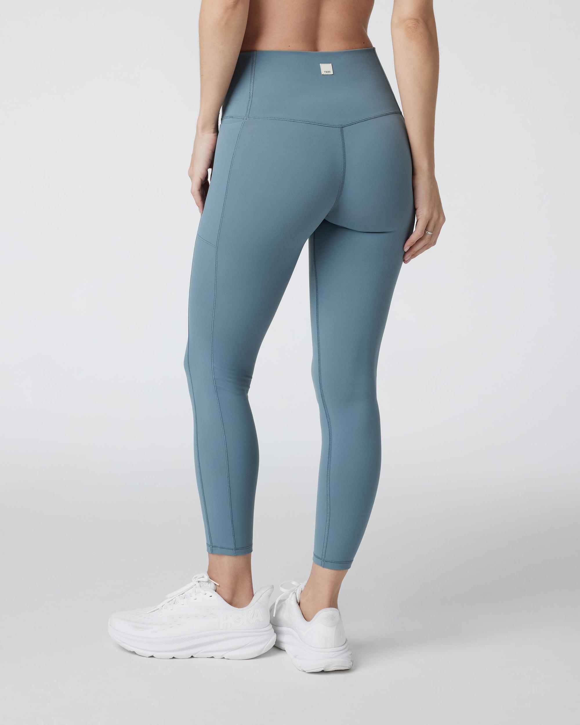 Studio Pocket Legging-Short Product Image