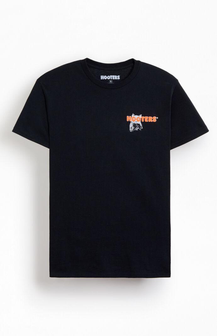 Men's Hooters Sketch T-Shirt Product Image