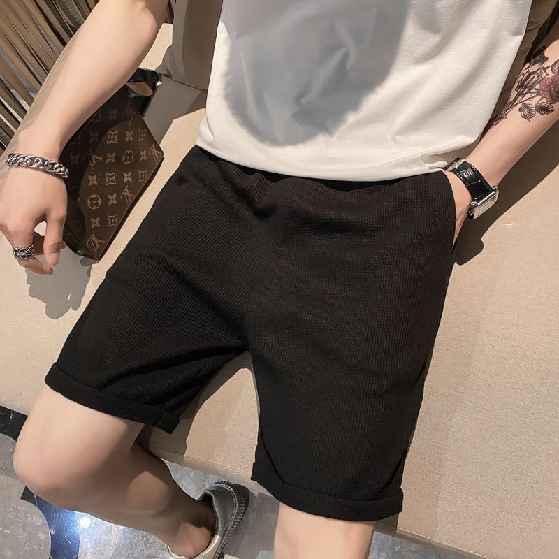 Mid Rise Plain Shorts Product Image