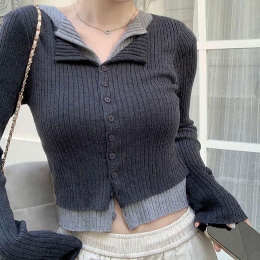 Long Sleeve Mock Two Piece V-Neck Color-Block Ribbed-Knit Slim-Fit Crop Top Product Image