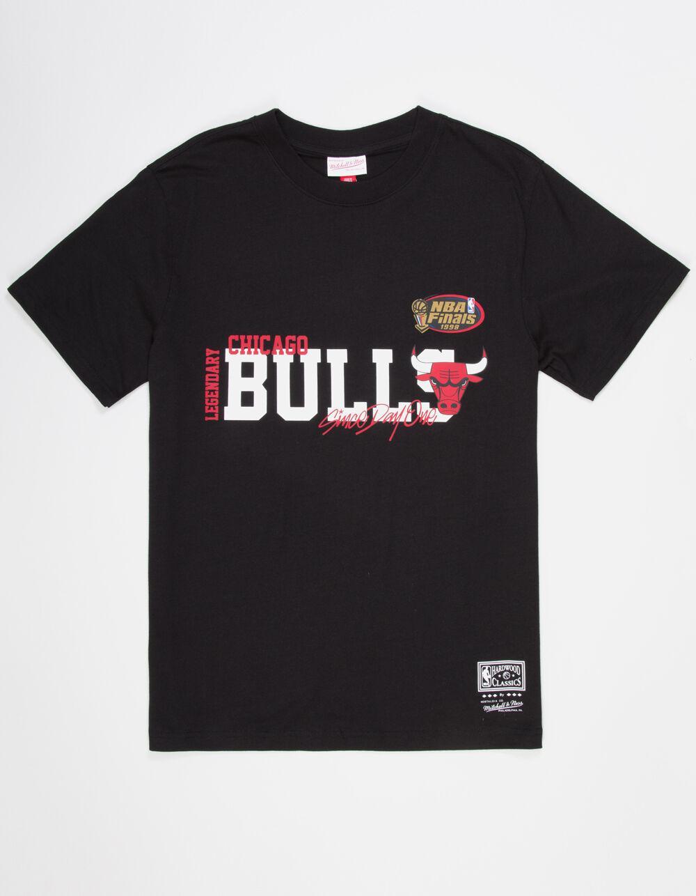 MITCHELL & NESS Chicago Bulls Home Team Mens Tee Product Image
