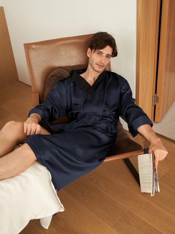 Black Collar Silk Robe Product Image