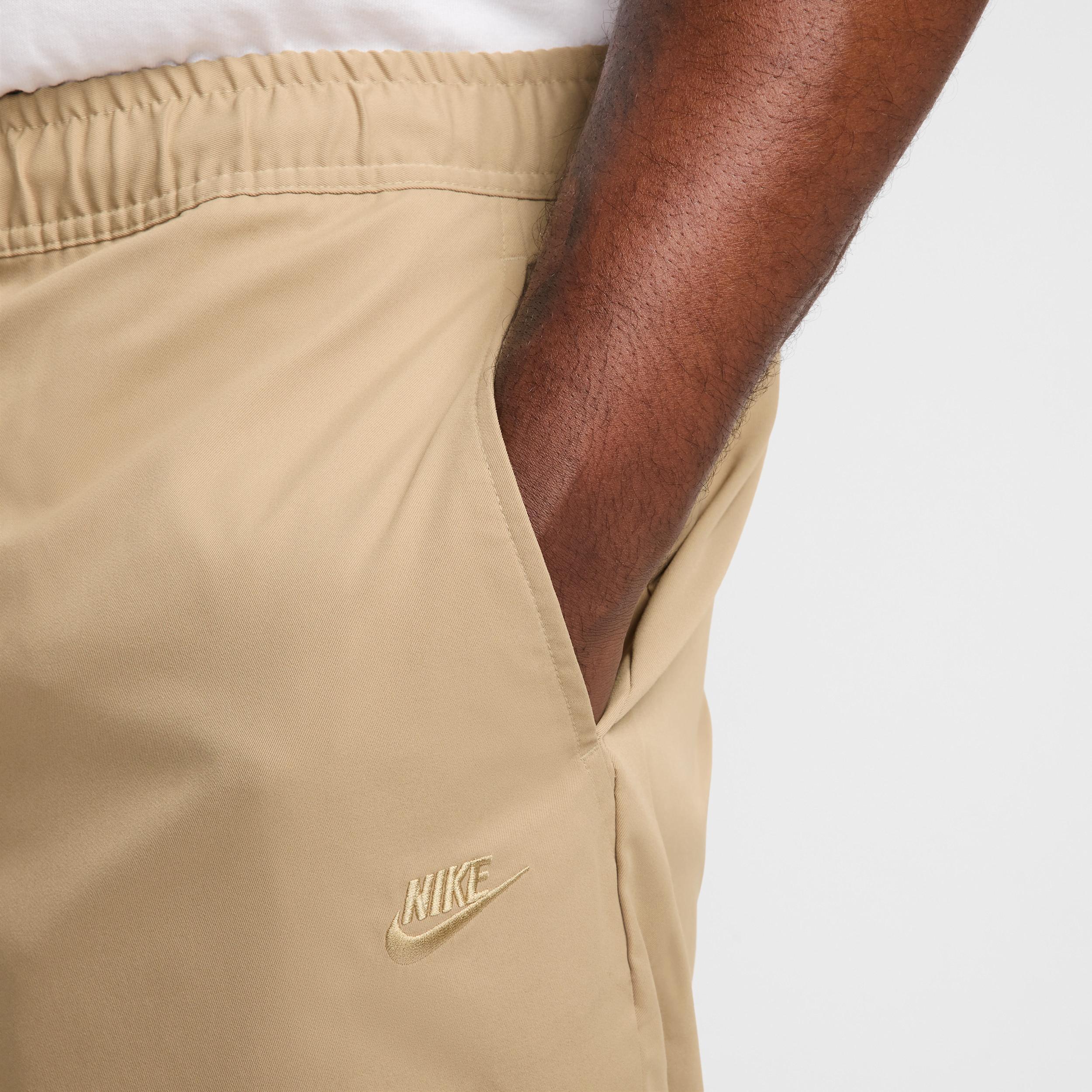 Nike Men's Club Woven Tapered Pants Product Image