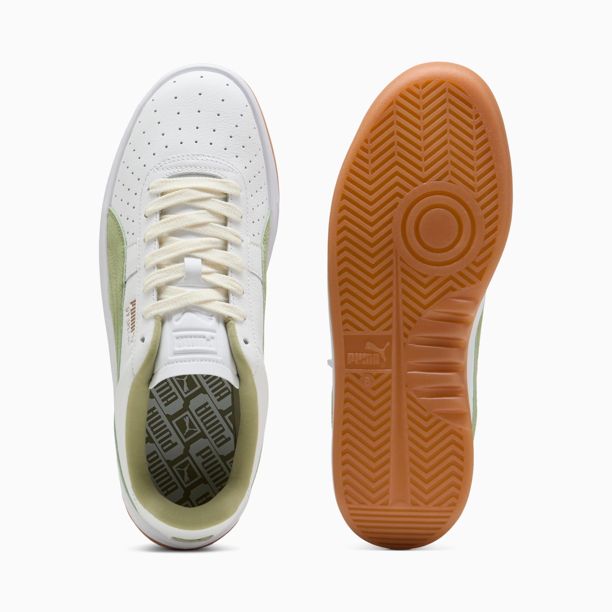 GV Special PRM Sneakers Product Image