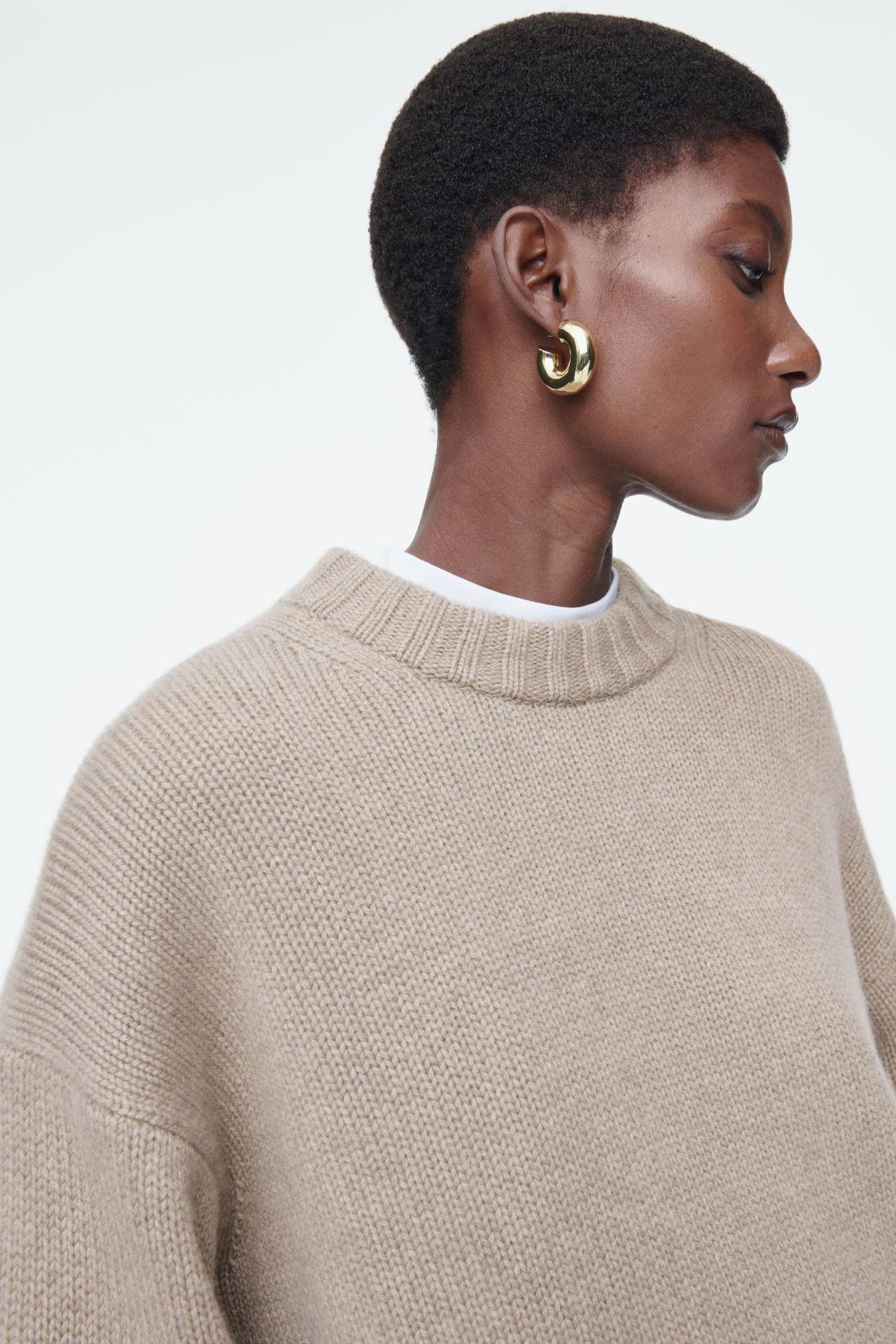 CHUNKY PURE CASHMERE CREW-NECK SWEATER Product Image