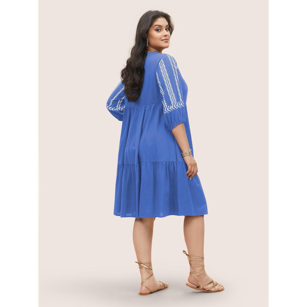Plus Size Cotton Geometric Bandana Print Tassel Trim Dress Mediumblue Women Resort Non V-neck Short sleeve Curvy Knee Dress BloomChic 30/6X Product Image