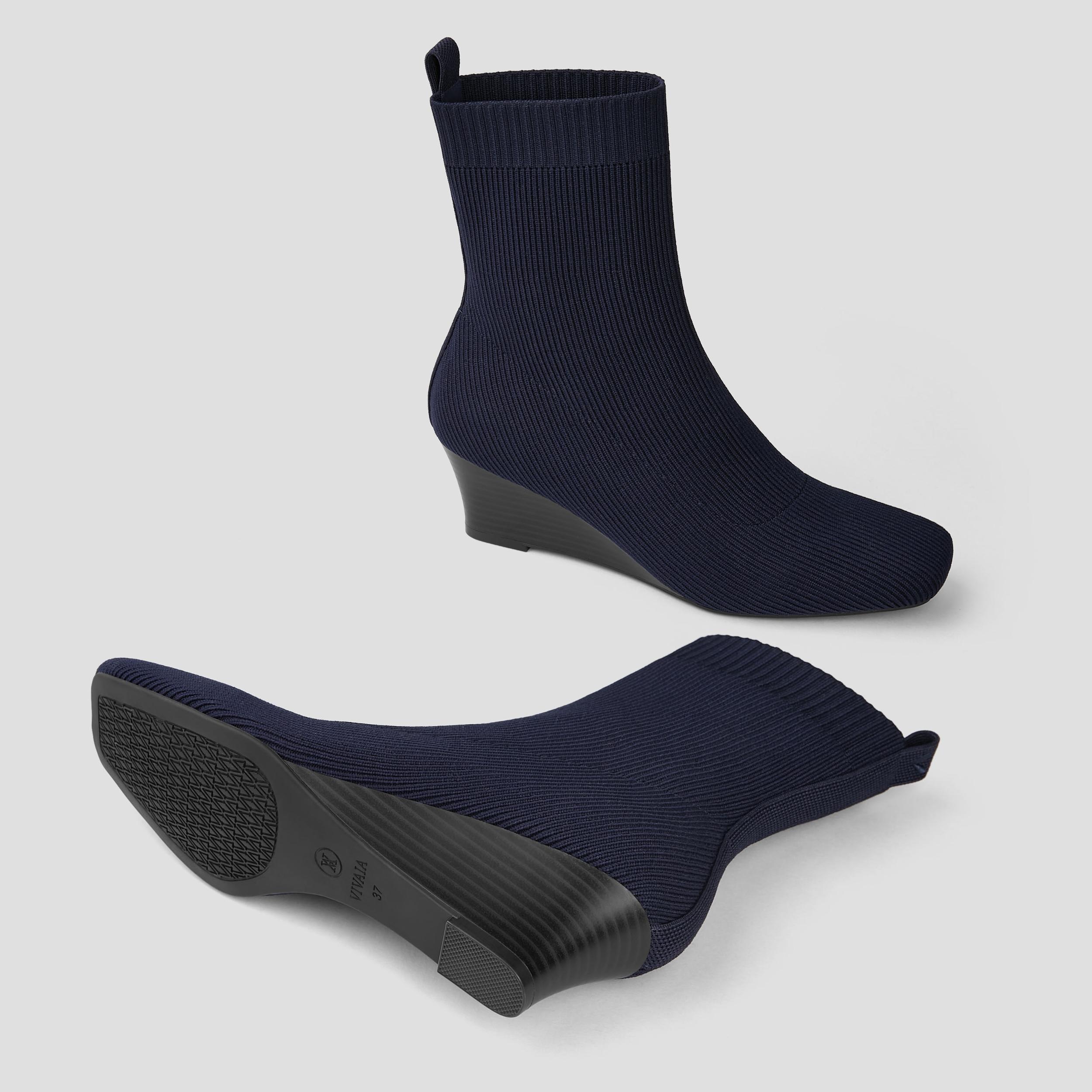 Square-Toe Water-Repellent Heeled Boots (Rafaella) Product Image
