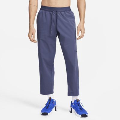 Nike A.P.S. Men's Dri-FIT Woven Versatile Pants Product Image