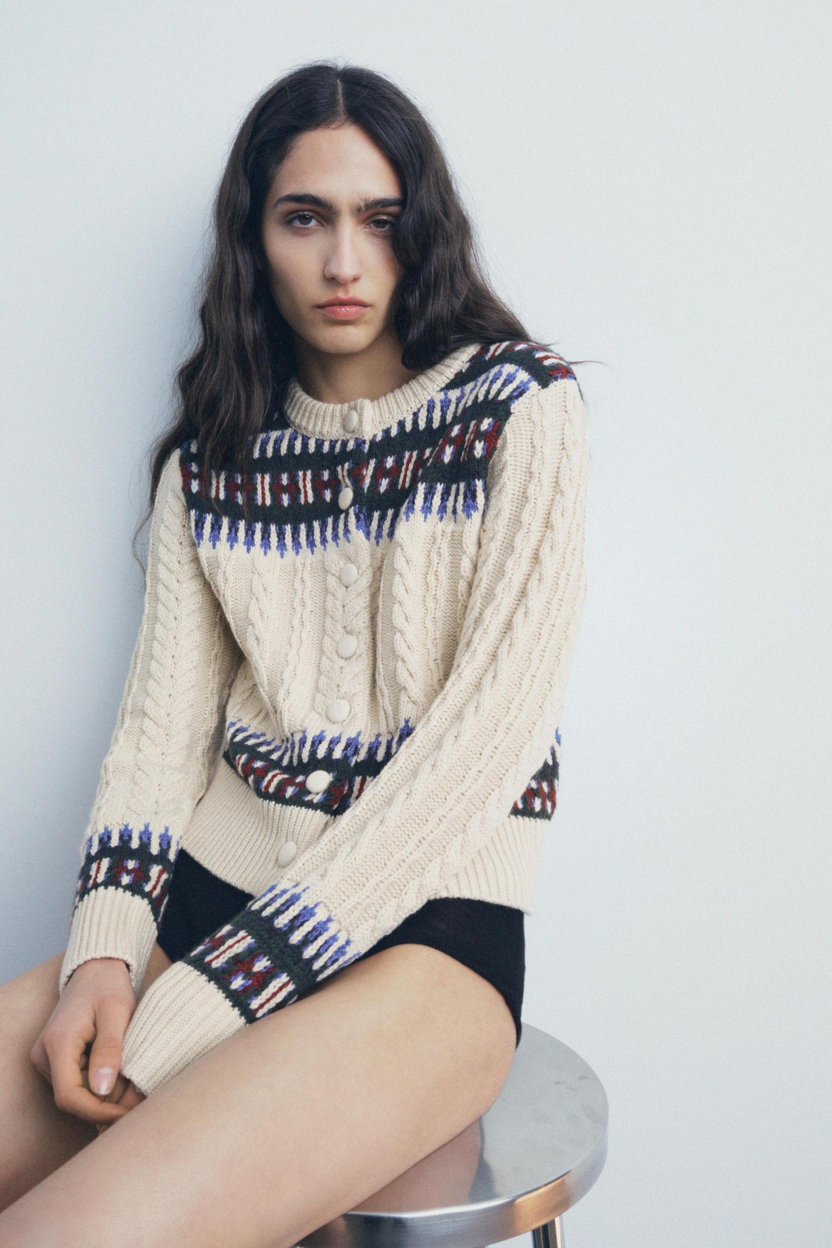CONTRASTING JACQUARD KNIT CARDIGAN Product Image