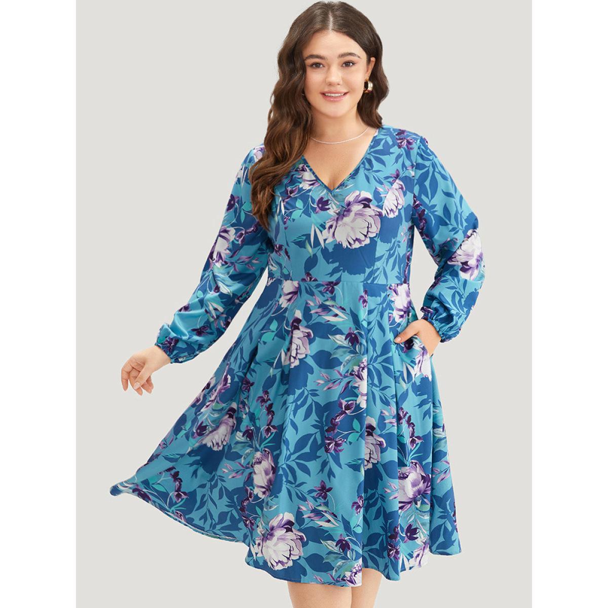 Plus Size Floral Print Pleated Flutter Zipper Dress Multicolor Women Office Elastic cuffs V-neck Long Sleeve Curvy Midi Dress BloomChic 26/4X Product Image