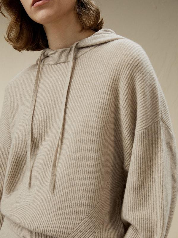 Eshe 2-in-1 Cashmere Detachable Hoodie Product Image