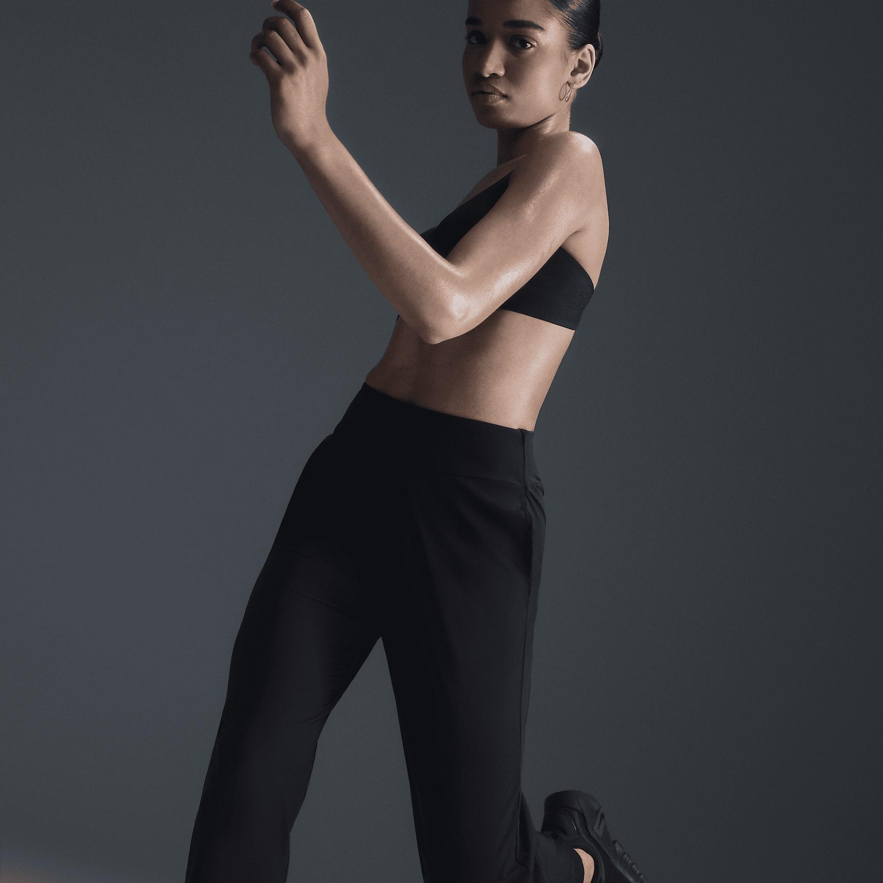 Nike Dri-FIT Bliss Women's Mid-Rise 7/8 Joggers Product Image