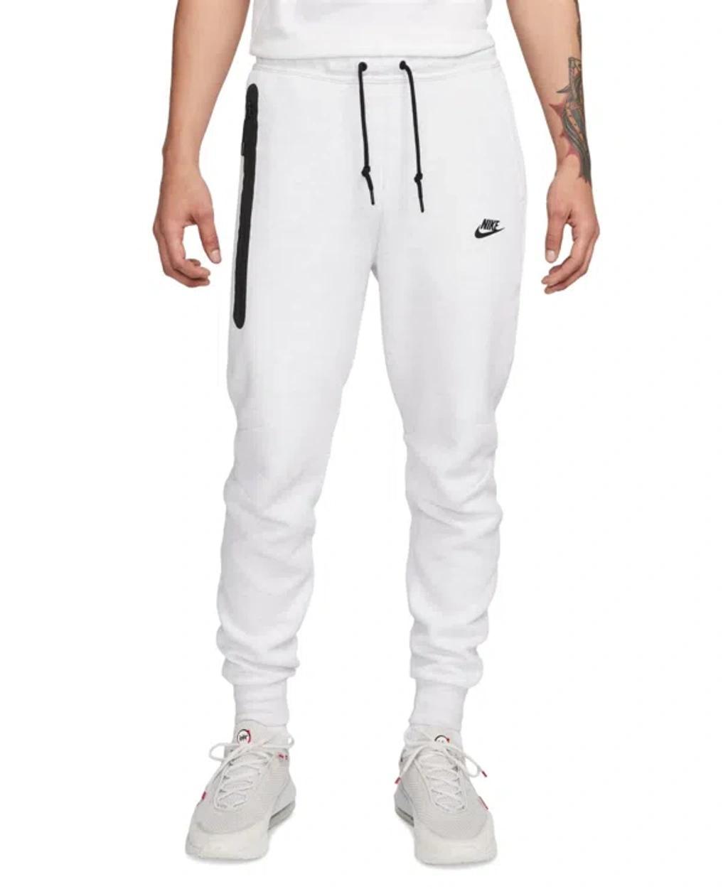 Nike Tech Fleece joggers in black Product Image