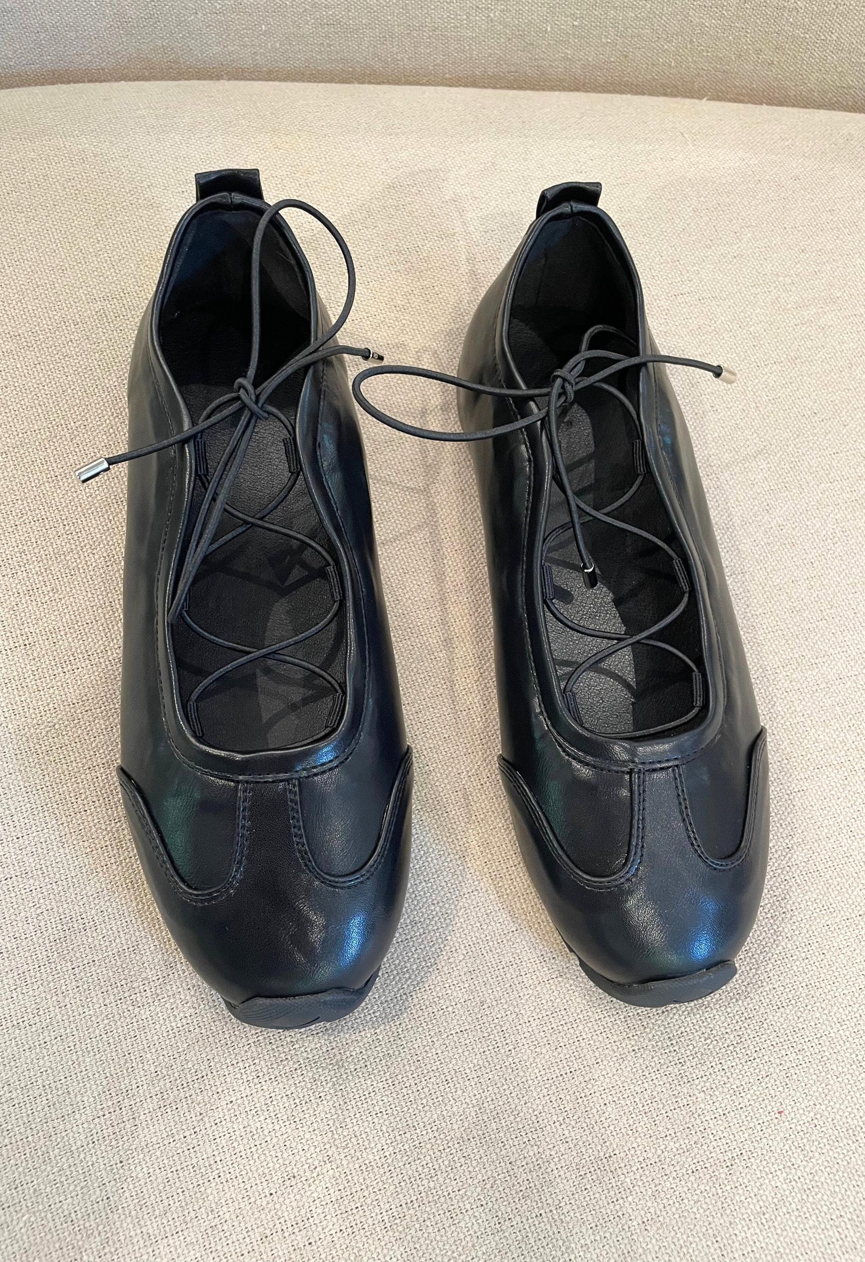 Alma Flats Product Image