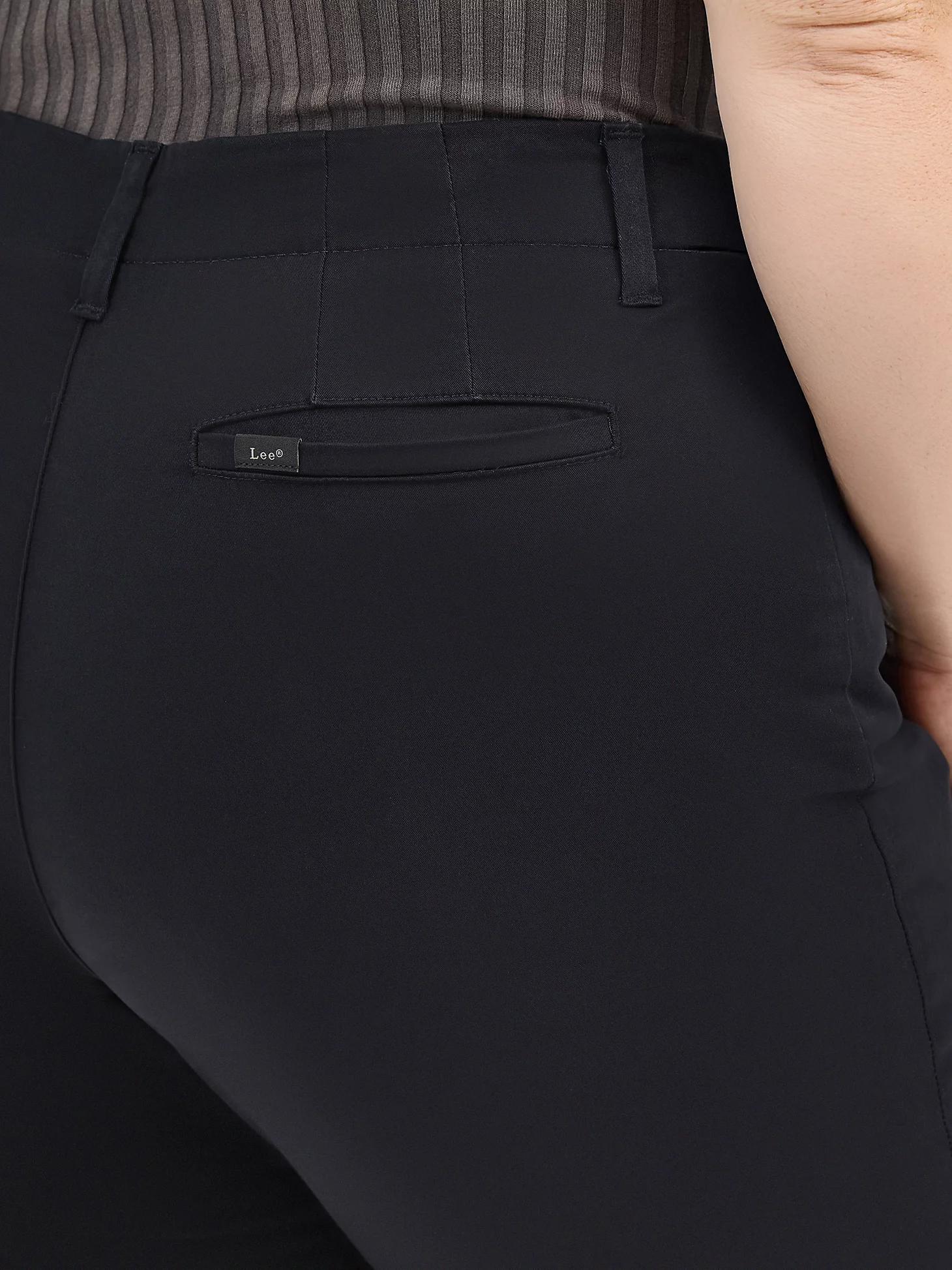 Women’s Regular Fit Chino Bermuda Shorts (Plus) | Lee® Product Image