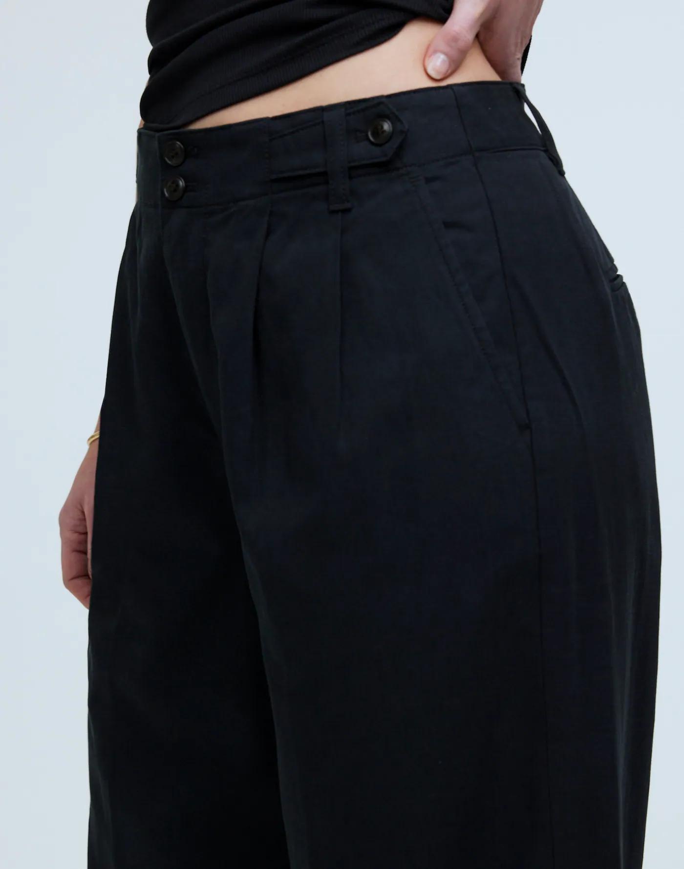 The Curvy Harlow Wide-Leg Pant in Drapey Twill Product Image