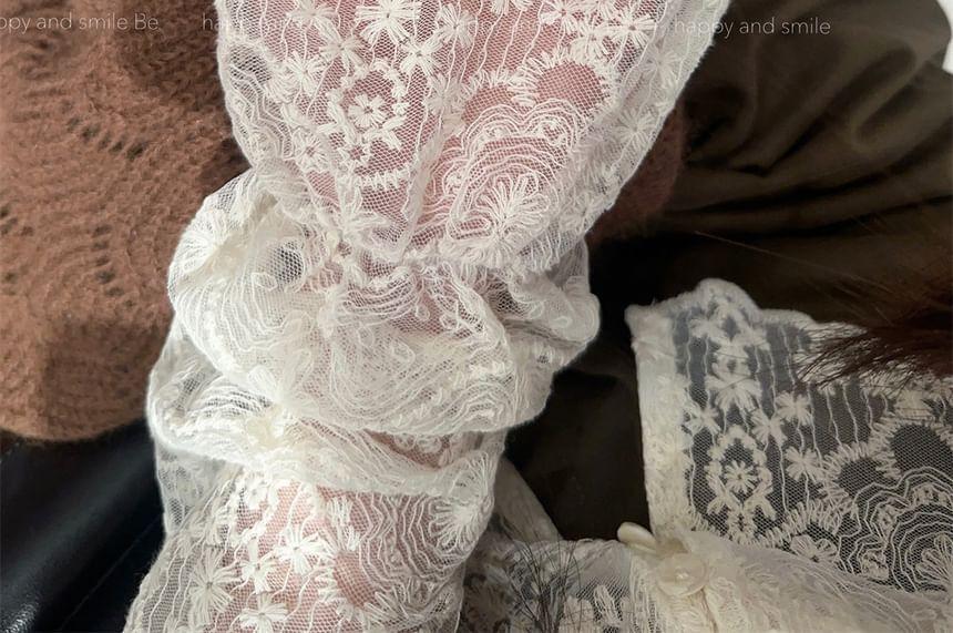 Puff-Sleeve Flower Embroidered Lace Blouse / V-Neck Plain Flower Detail Pointelle Knit Cardigan Product Image