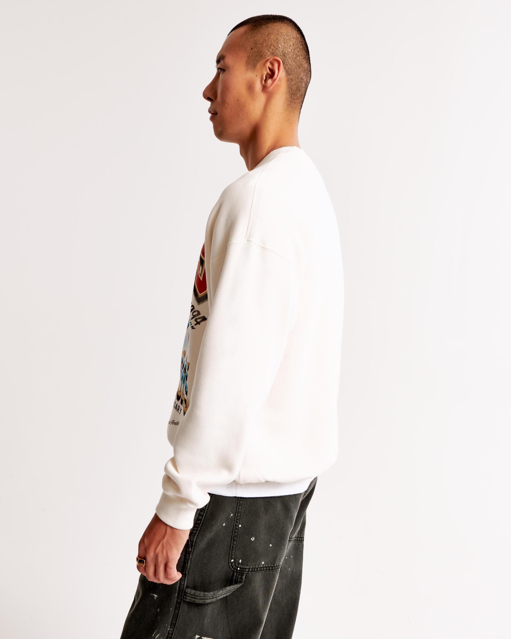 Minnesota Vikings Graphic Crew Sweatshirt Product Image