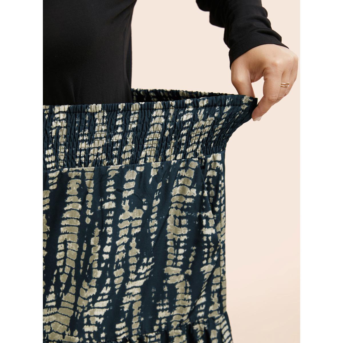 Plus Size Geometric Shirred Ruffle Layered Hem Skirt Women Indigo Casual Shirred No stretch Slanted pocket Everyday Skirts BloomChic 26/4X Product Image
