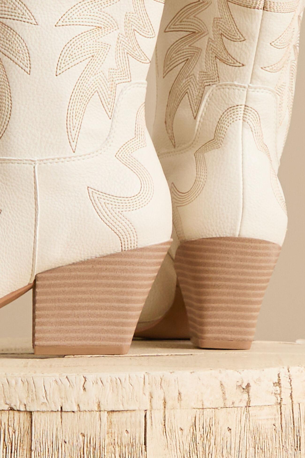 Scarlett Western Boots Product Image