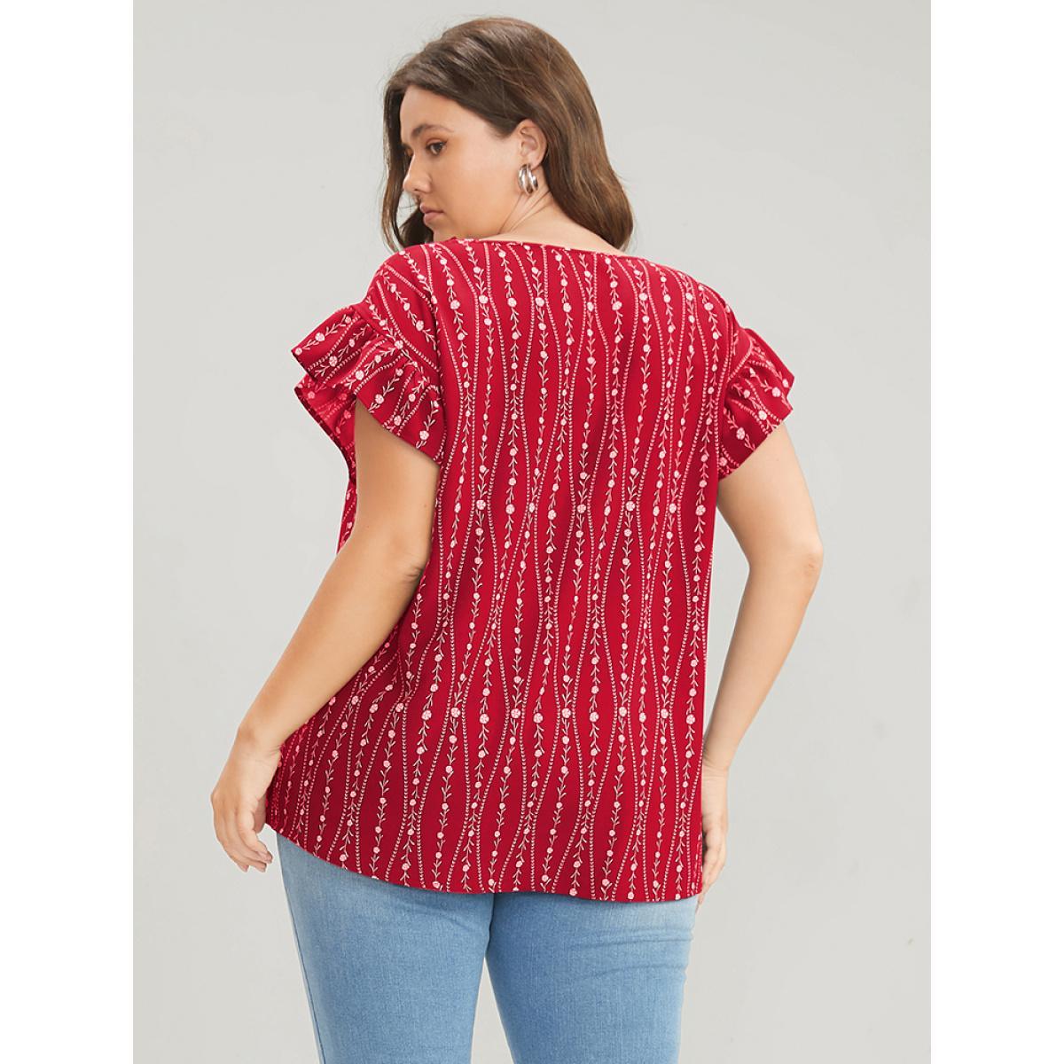 Plus Size Scarlet Floral Contrast Lace Ruffle Trim Blouse Women Elegant Short sleeve V-neck Dailywear Blouses BloomChic 28/5X Product Image