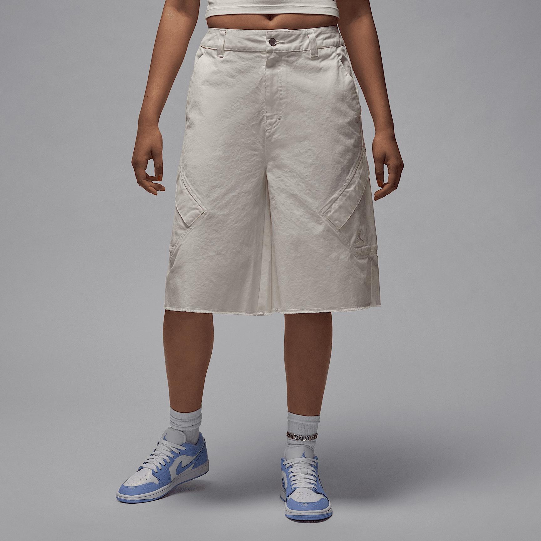 Jordan Flight Chicago Women's Big Shorts Product Image