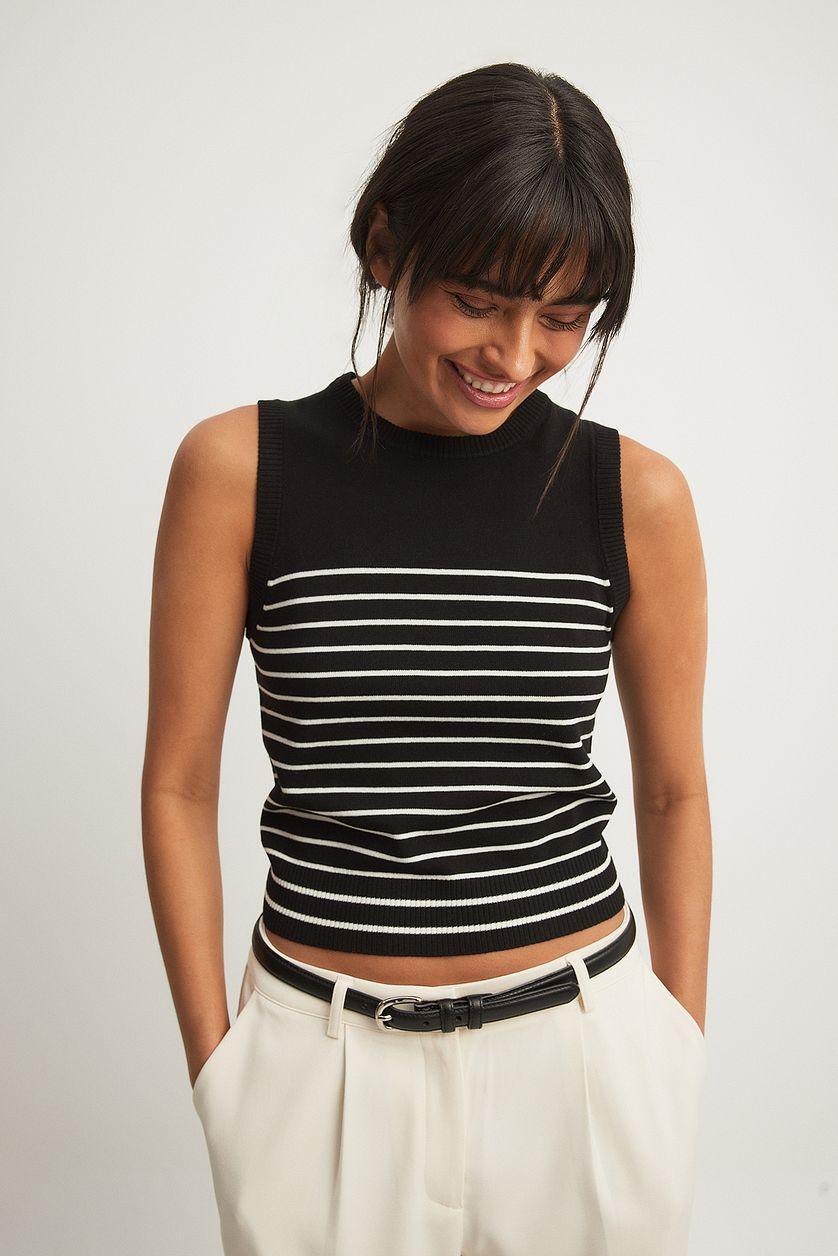 Sleeveless Knitted Striped Top Product Image