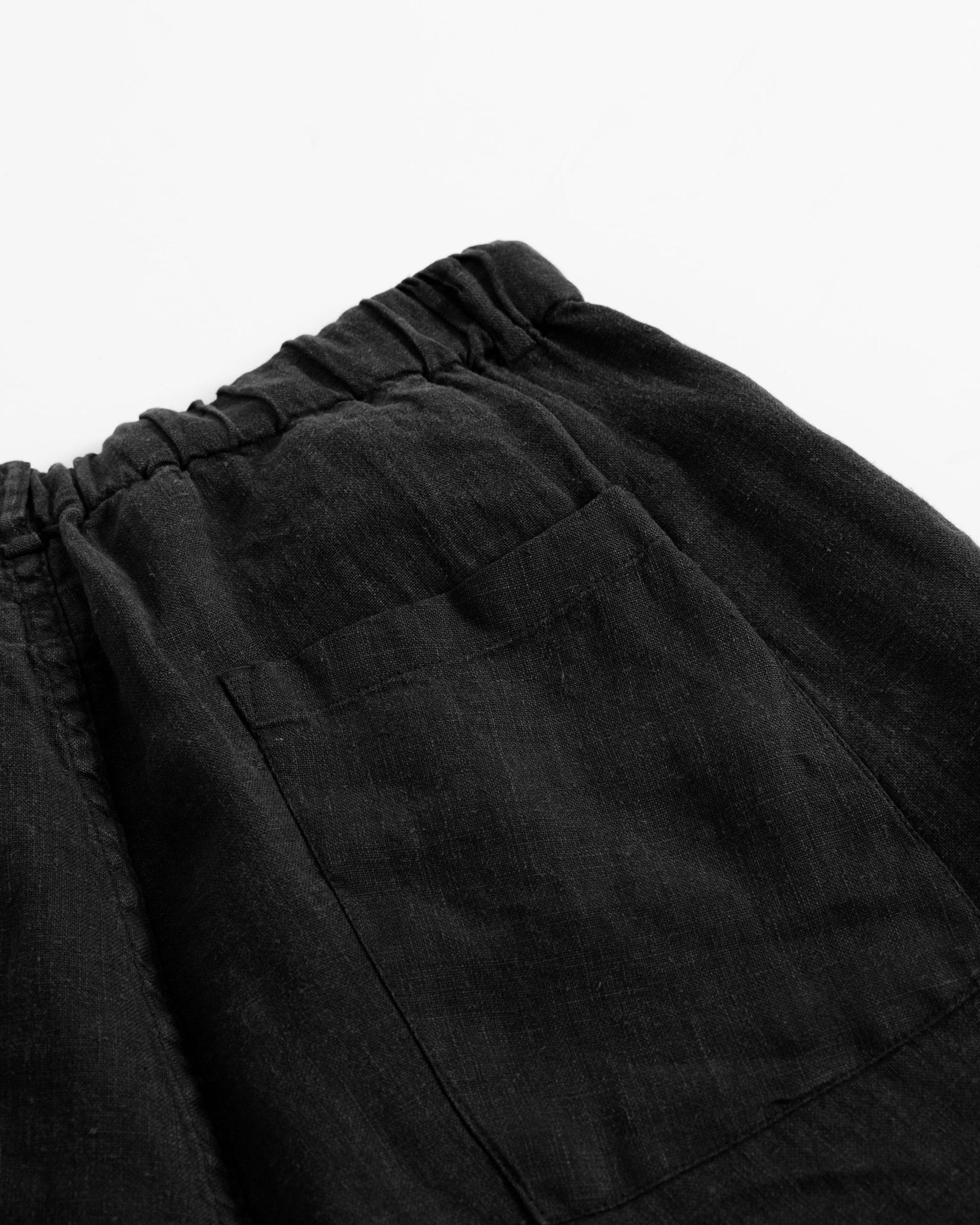 Black Linen Leisure Short Product Image