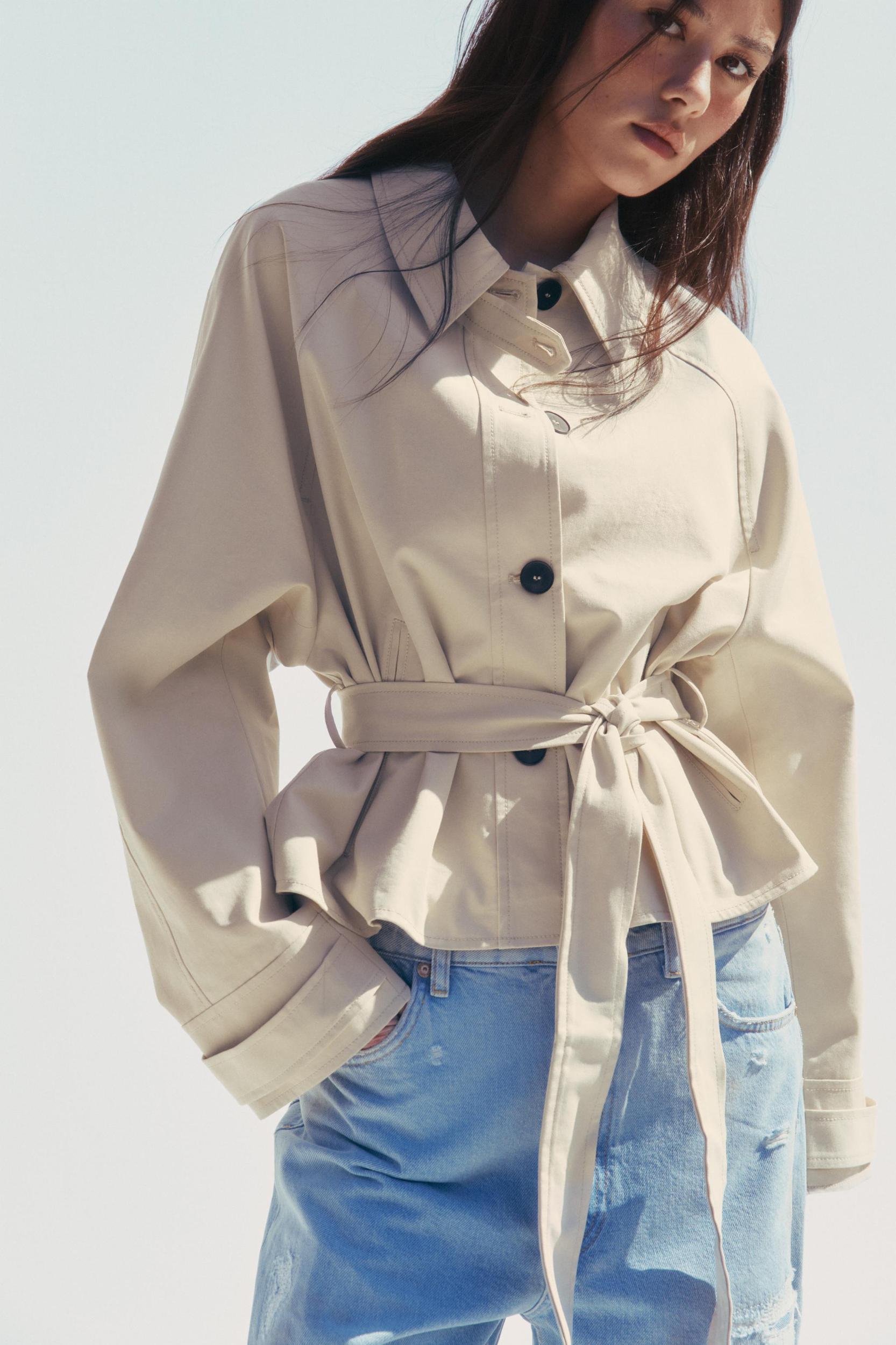 BELTED SHORT TRENCH COAT Product Image