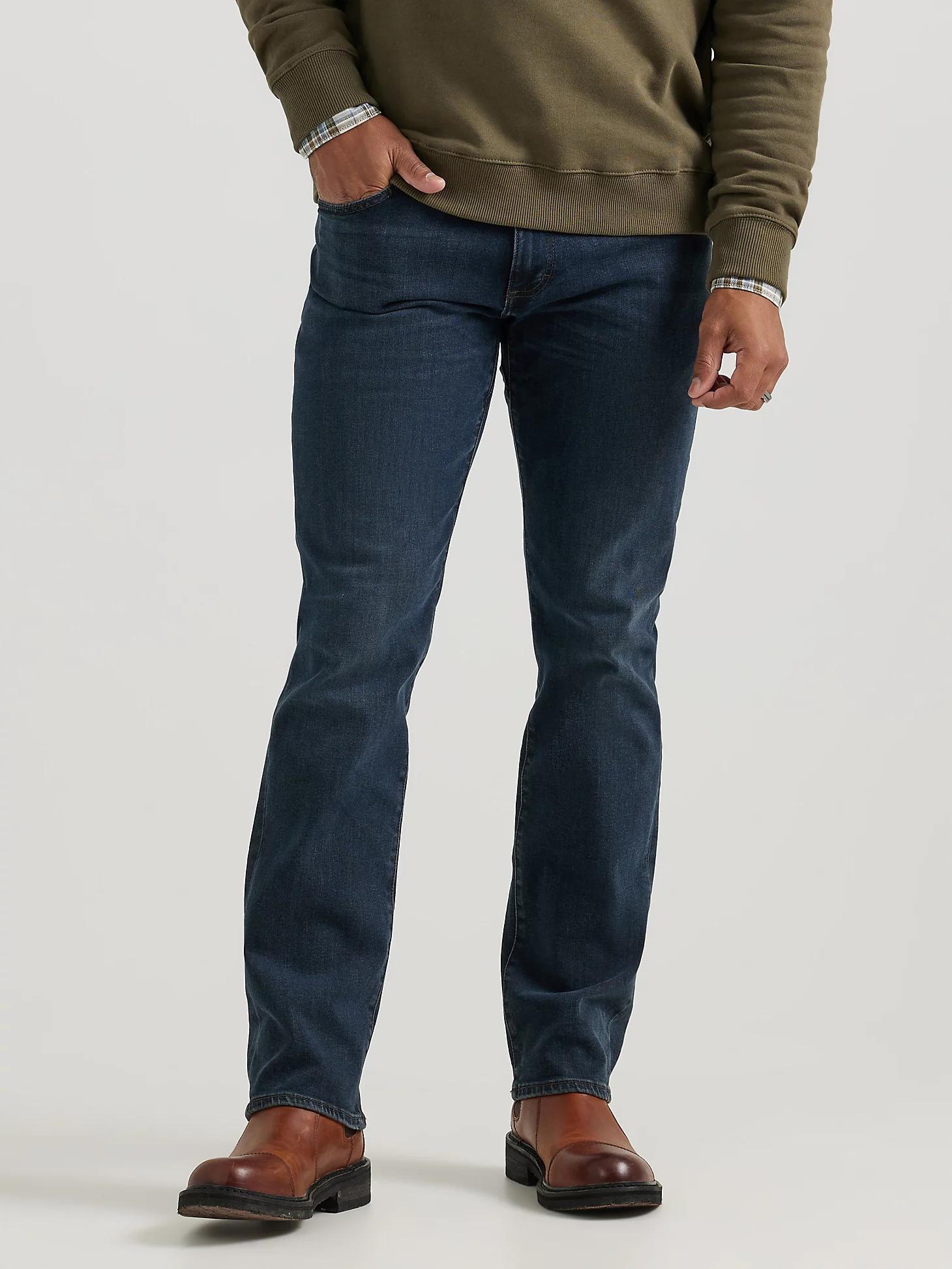 Men's Extreme Motion MVP Straight Fit Tapered Jean | Men's Jeans | Lee® Product Image