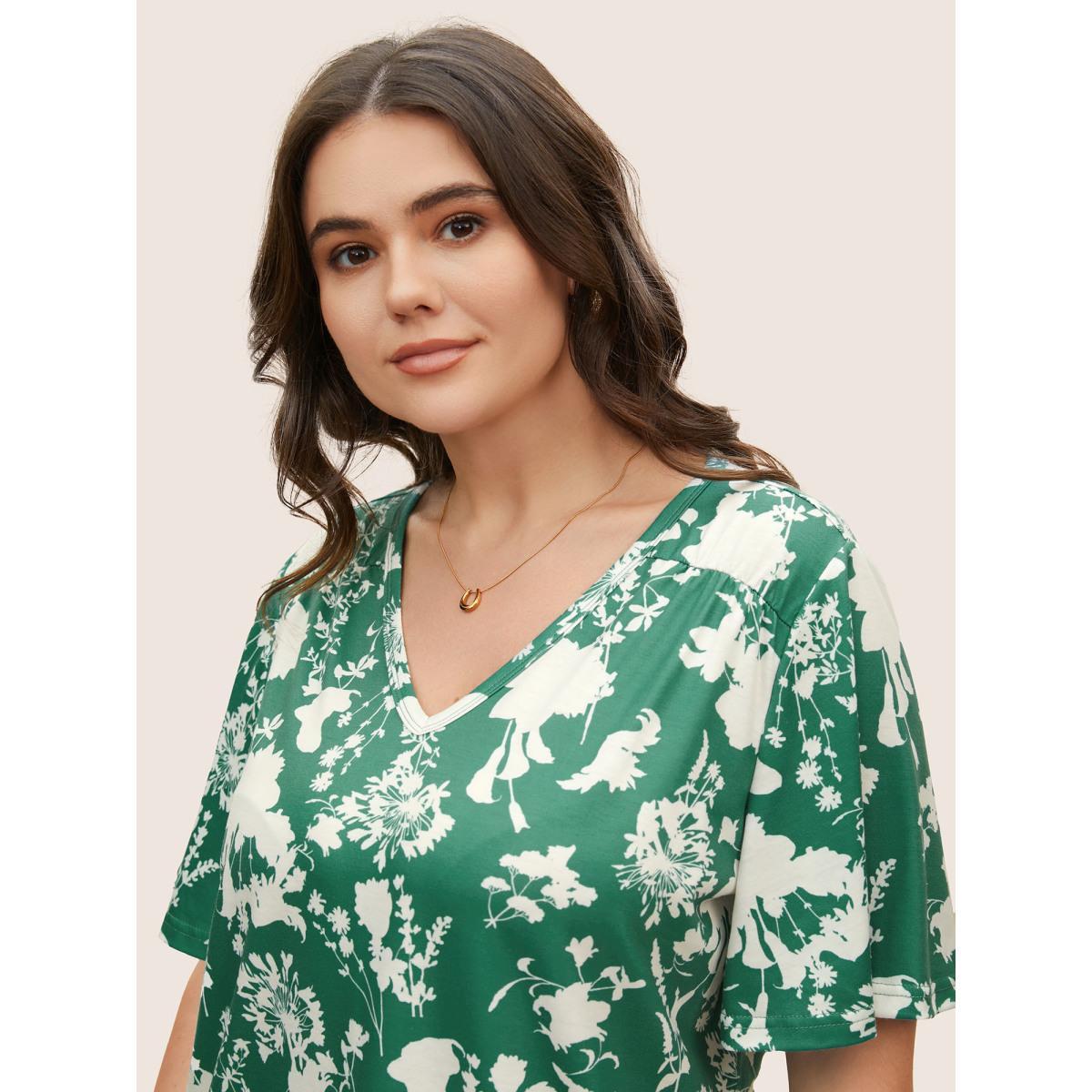Plus Size Silhouette Floral Print Flutter Sleeve T-shirt DarkGreen Women Elegant Contrast Natural Flowers V-neck Everyday T-shirts BloomChic 10/M Product Image
