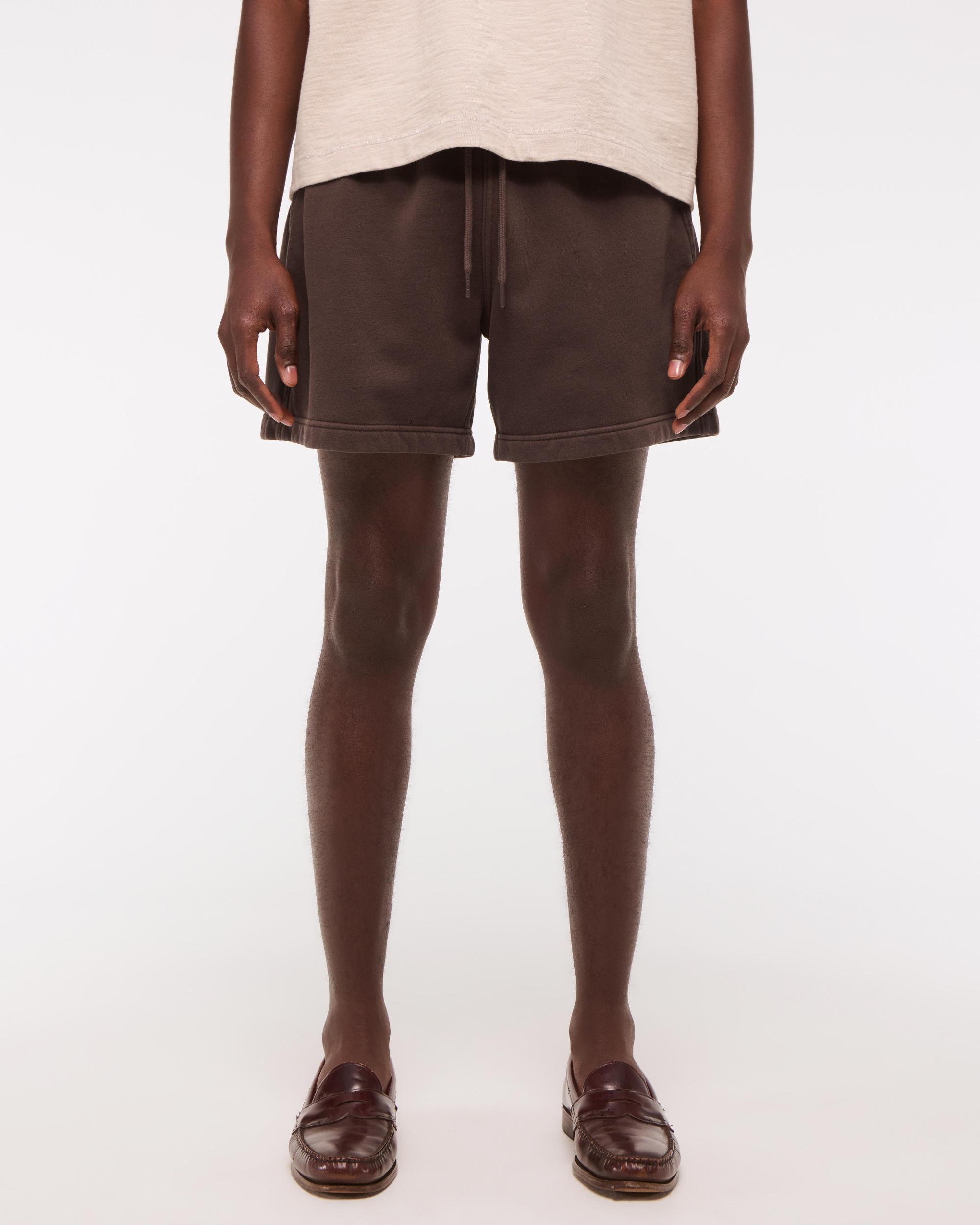 Essential Short Product Image