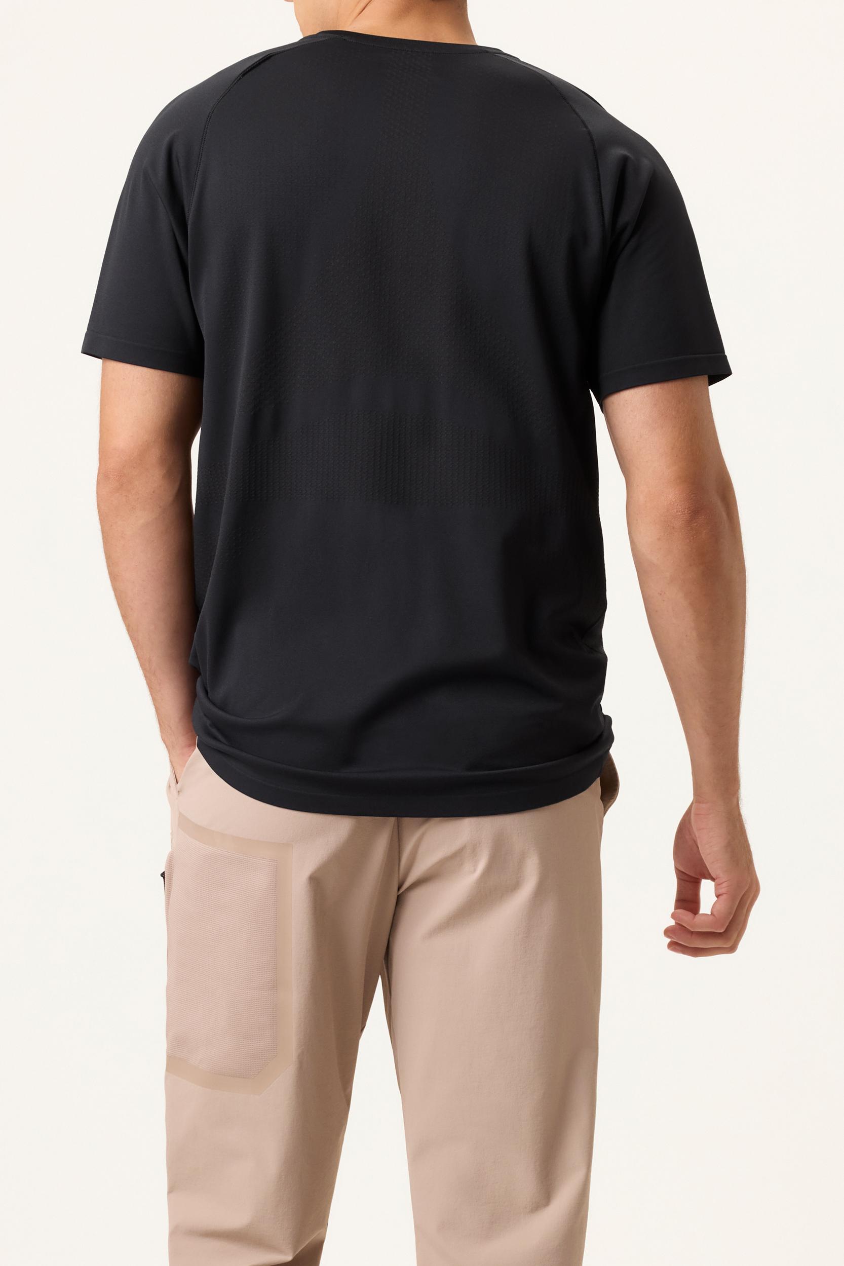 Lucky Ace Short Sleeve Seamless Crew Product Image