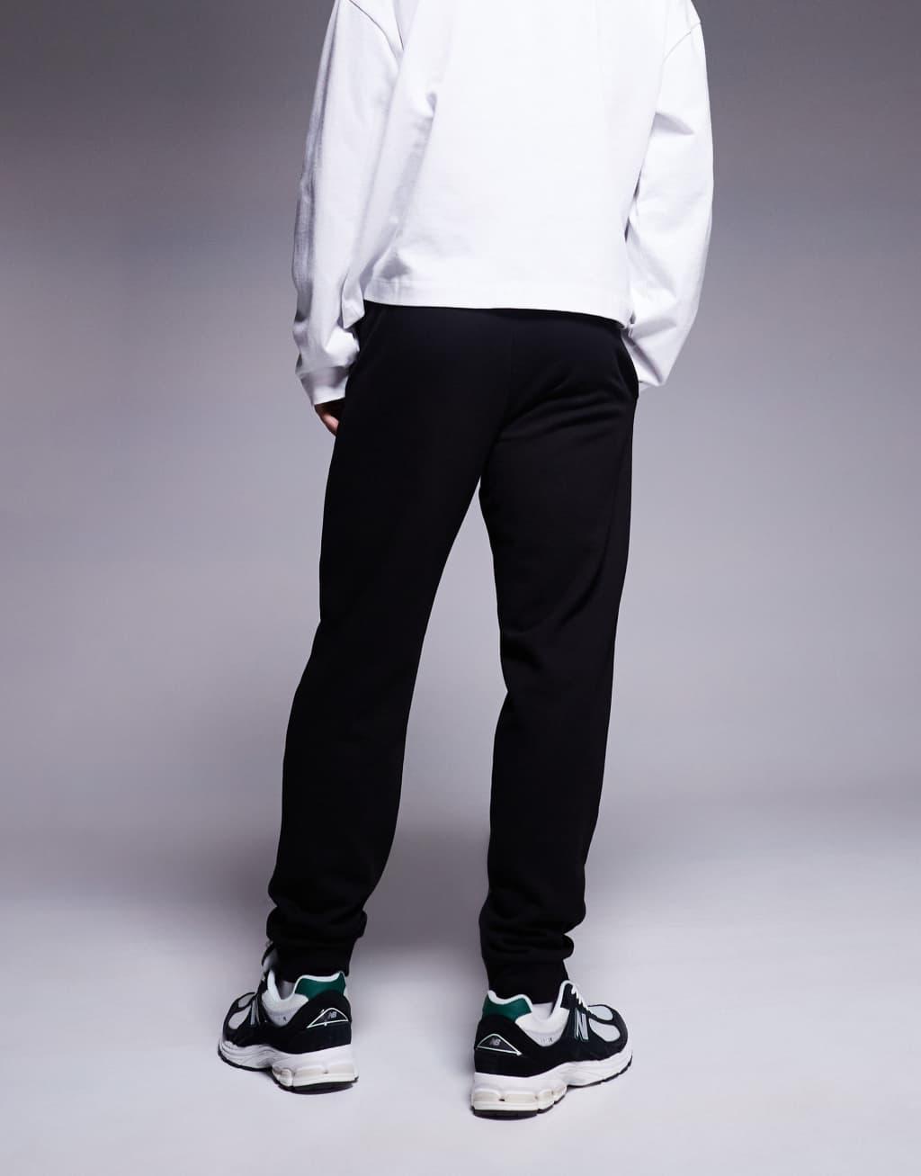 EA7 front logo sweatpants in black Product Image